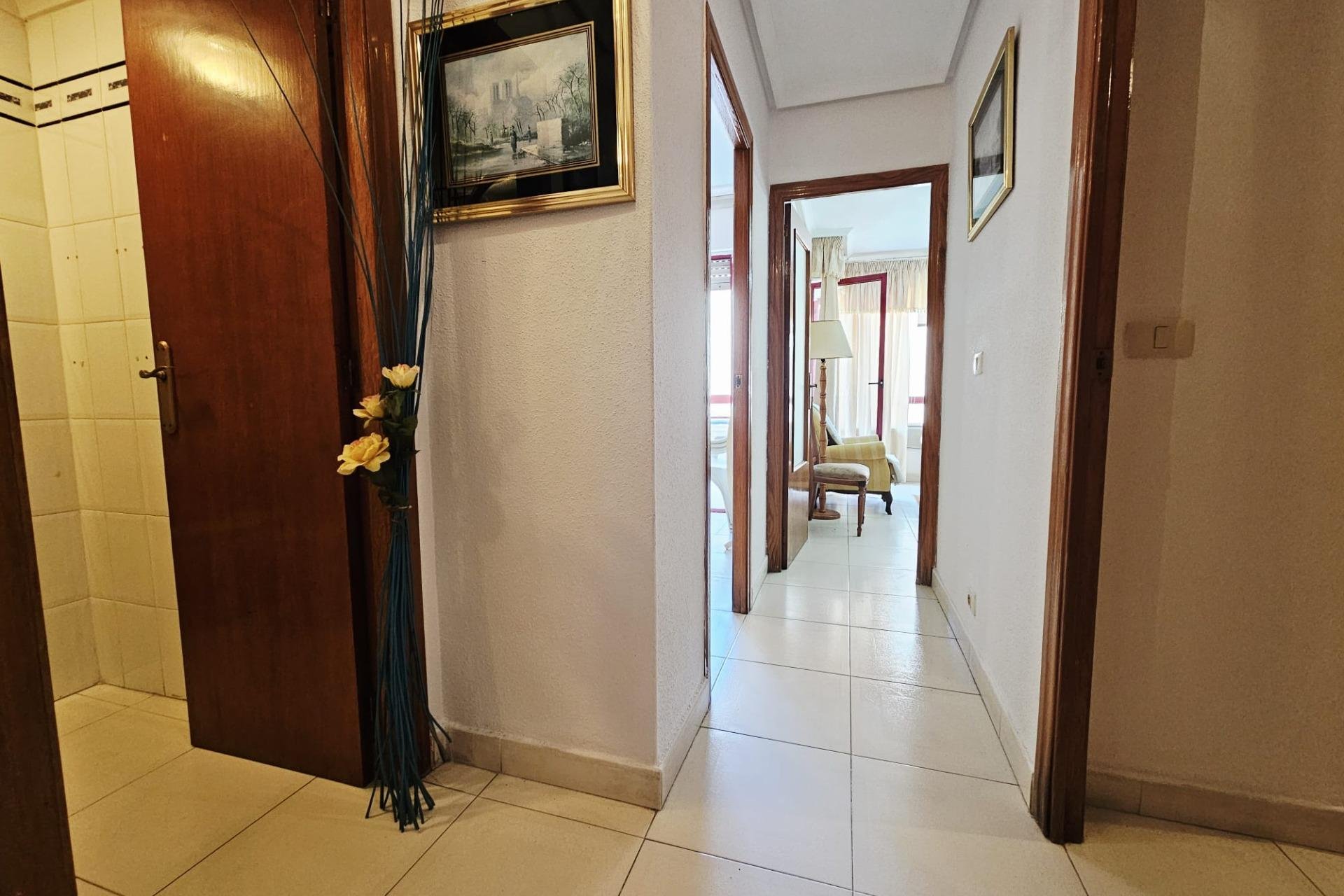 Segunda mano - Apartamento -
Guardamar del Segura - Pueblo
