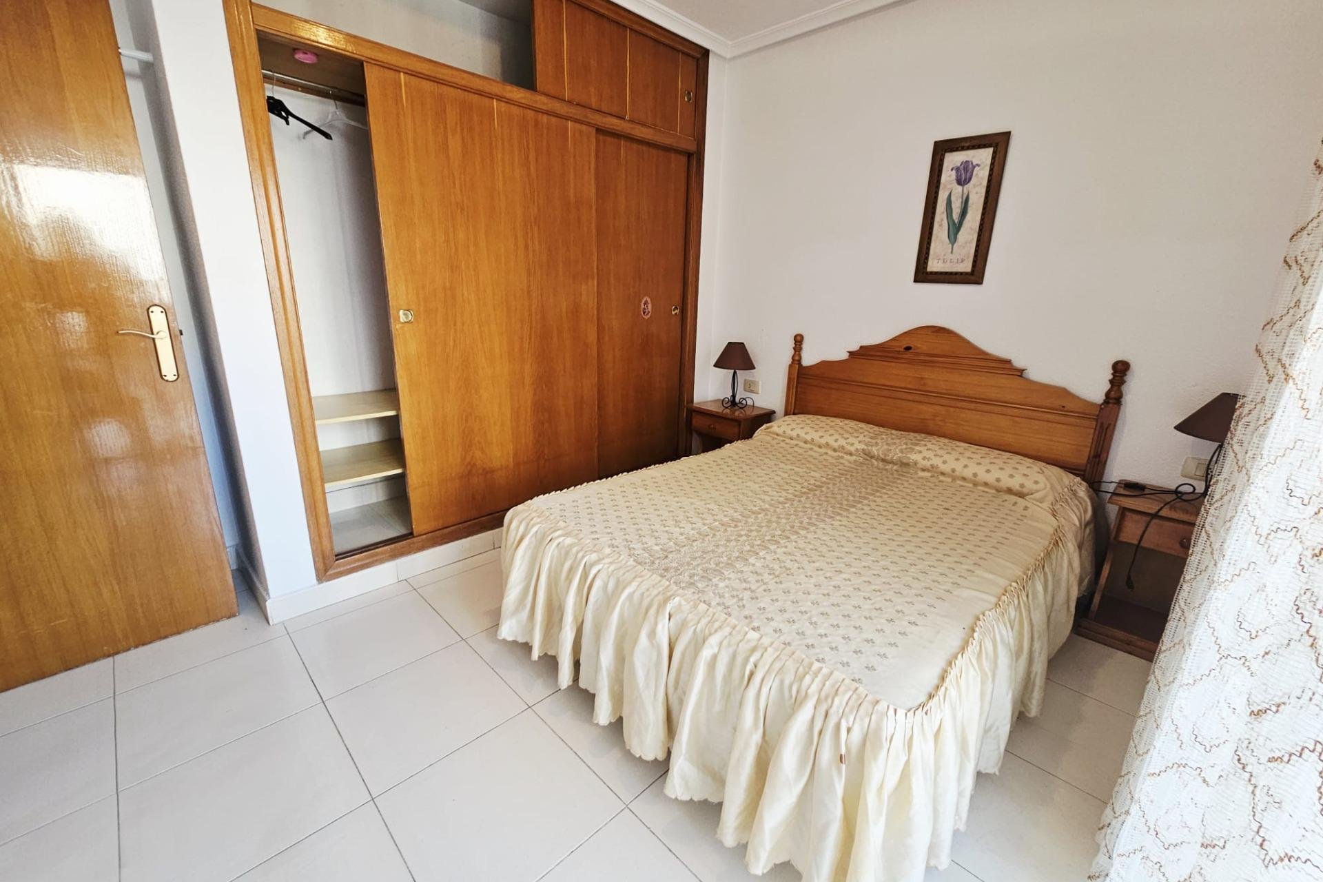 Segunda mano - Apartamento -
Guardamar del Segura - Pueblo