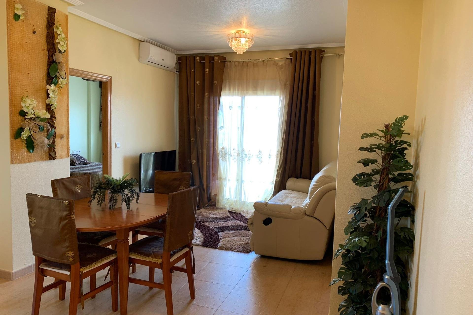 Segunda mano - Apartamento -
Guardamar del Segura - Puerto