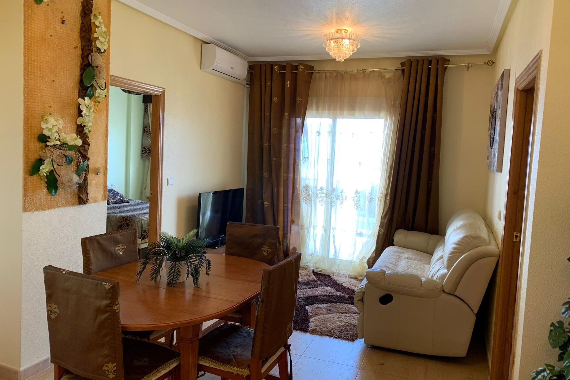 Segunda mano - Apartamento -
Guardamar del Segura - Puerto