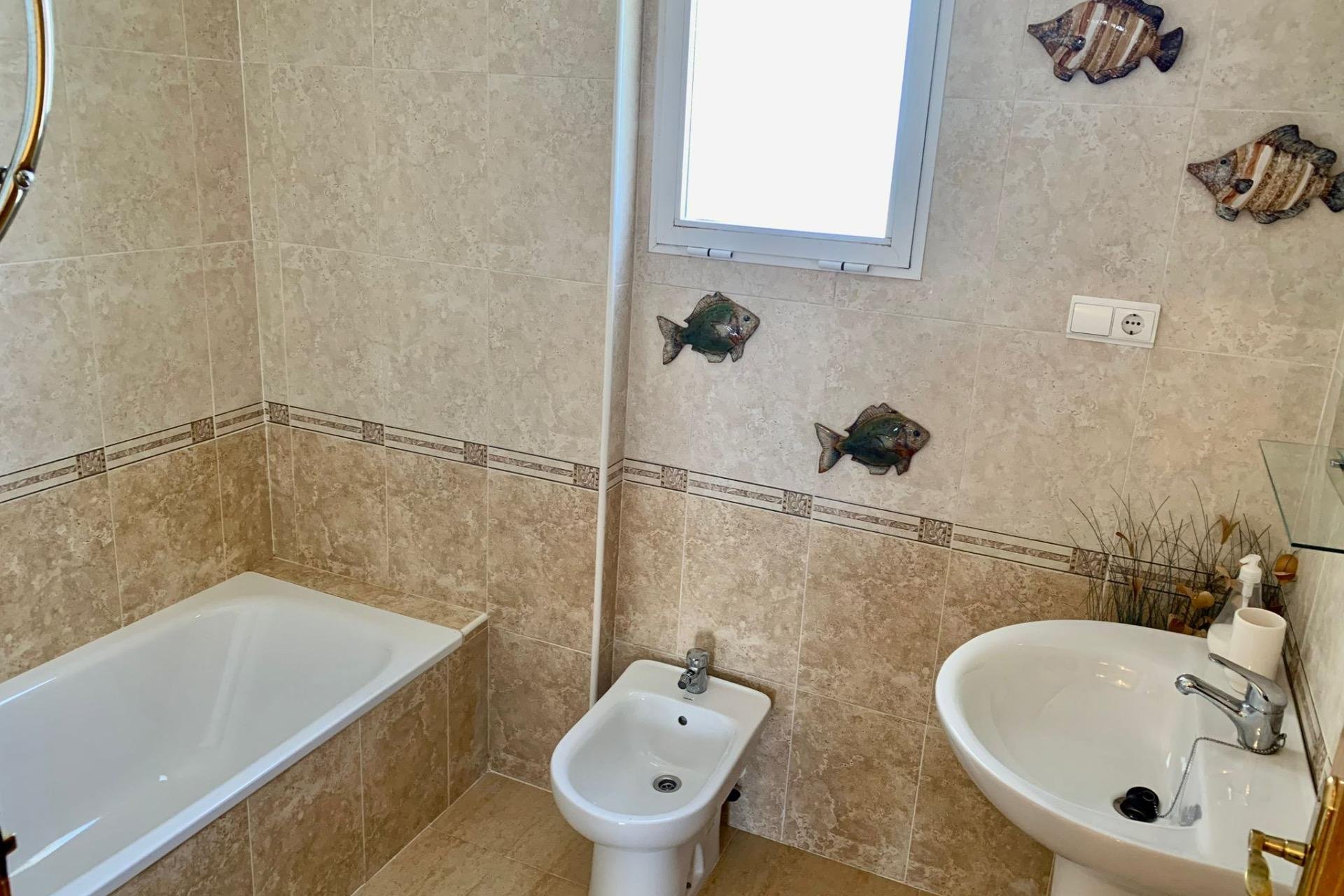 Segunda mano - Apartamento -
Guardamar del Segura - Puerto