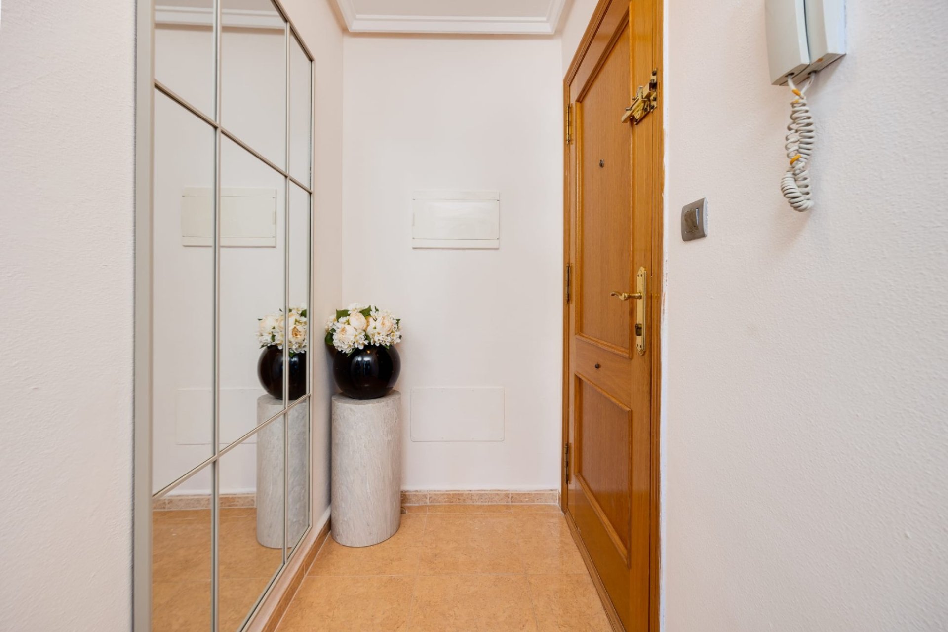 Segunda mano - Apartamento -
Jacarilla - Inland