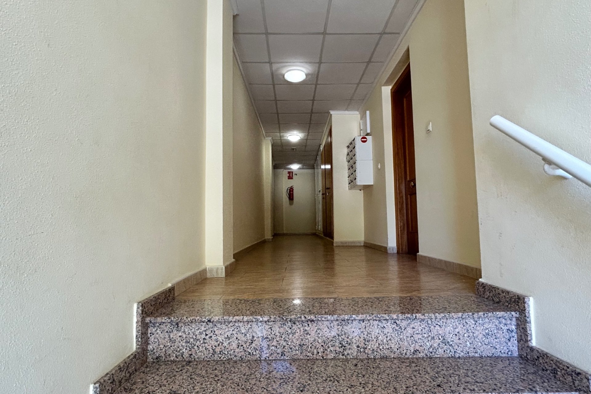 Segunda mano - Apartamento -
Jacarilla - Inland