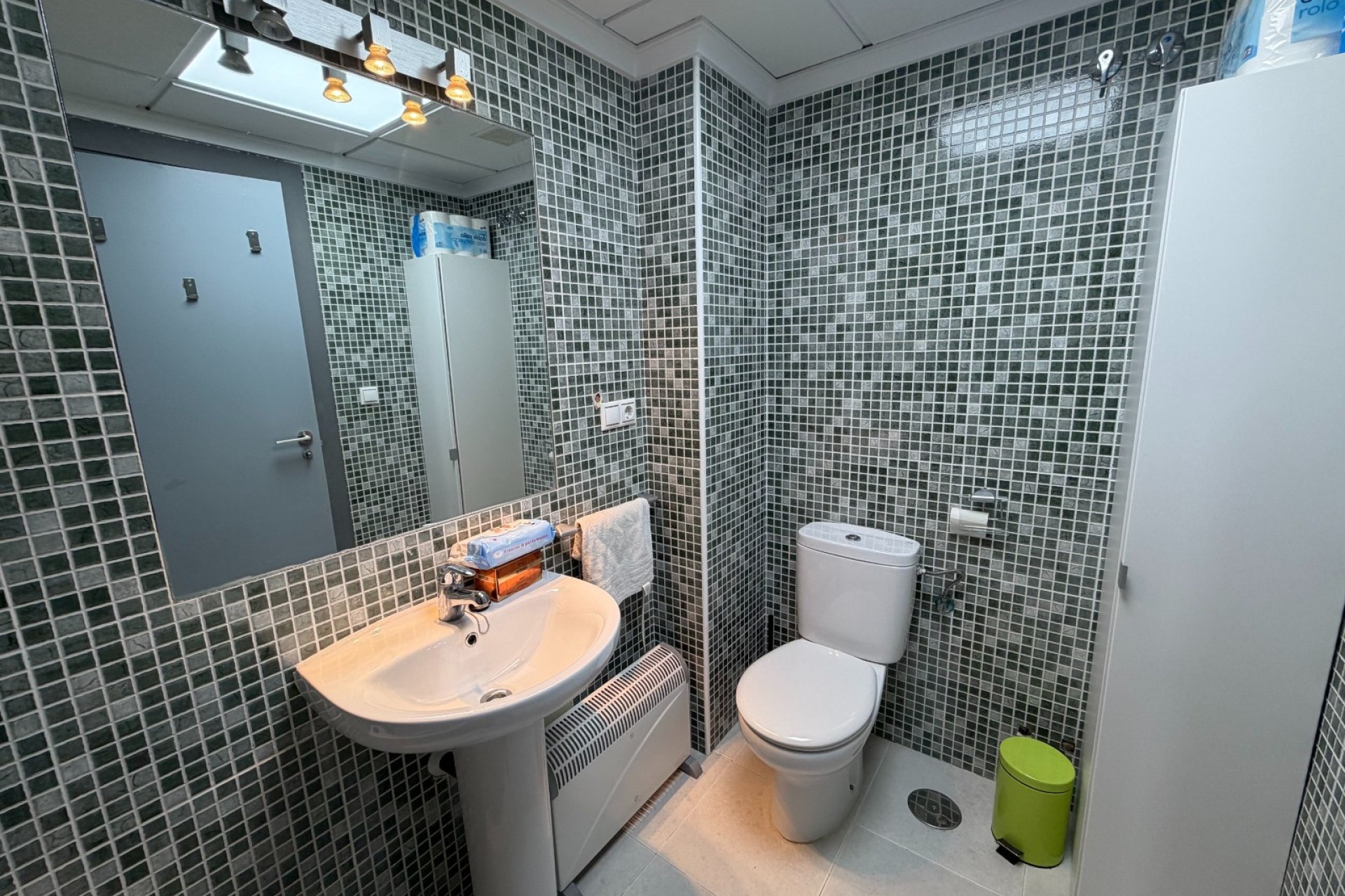 Segunda mano - Apartamento -
Jacarilla - Inland
