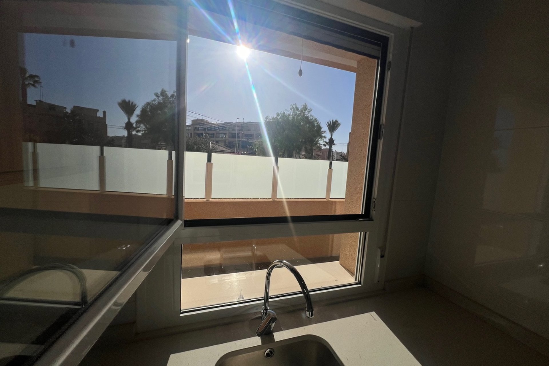 Segunda mano - Apartamento -
La Mata - avda de los Europeos