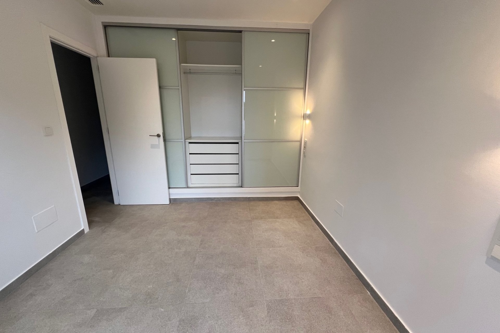 Segunda mano - Apartamento -
La Mata - avda de los Europeos