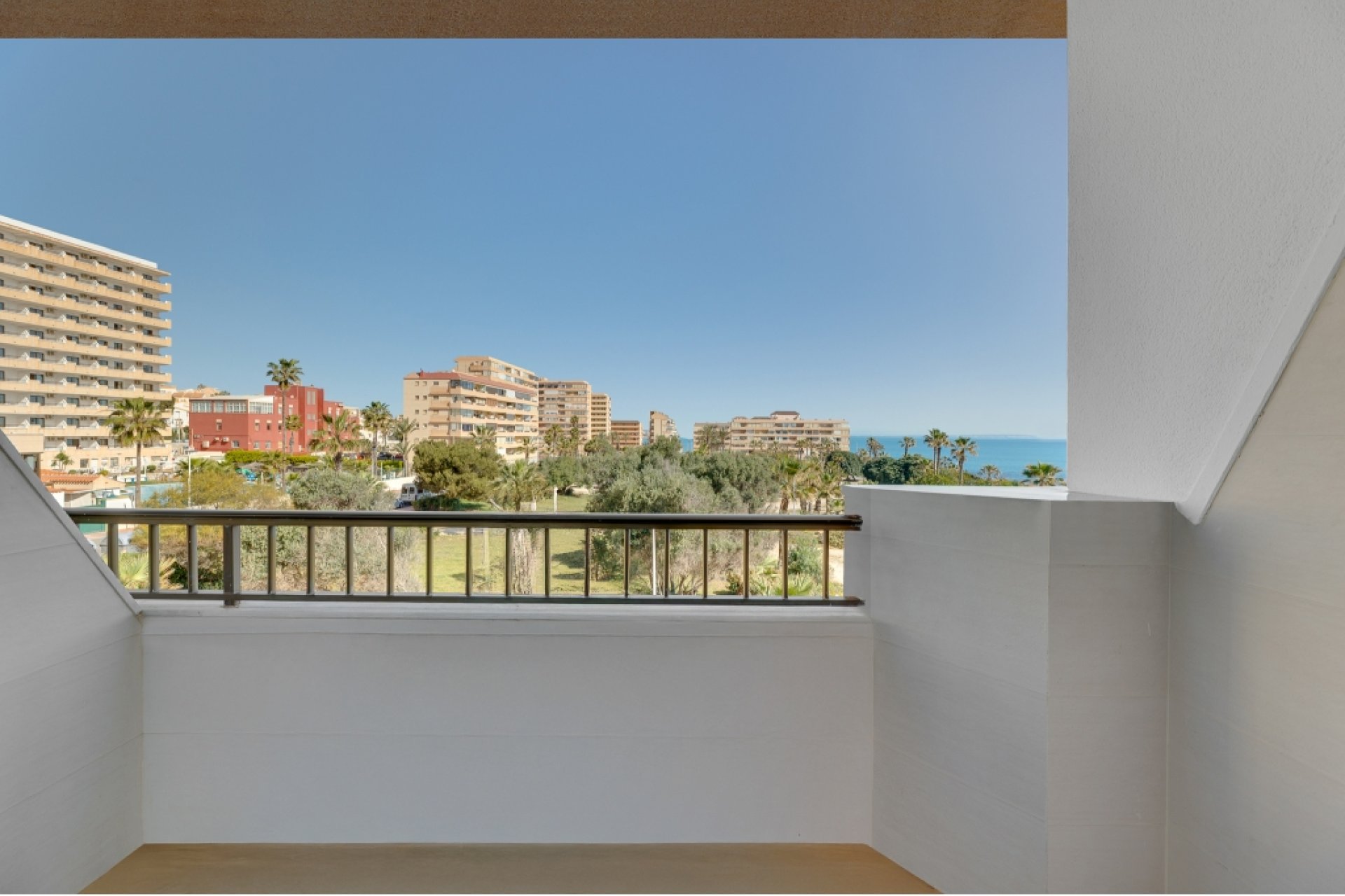 Segunda mano - Apartamento -
La Mata - Costa Blanca