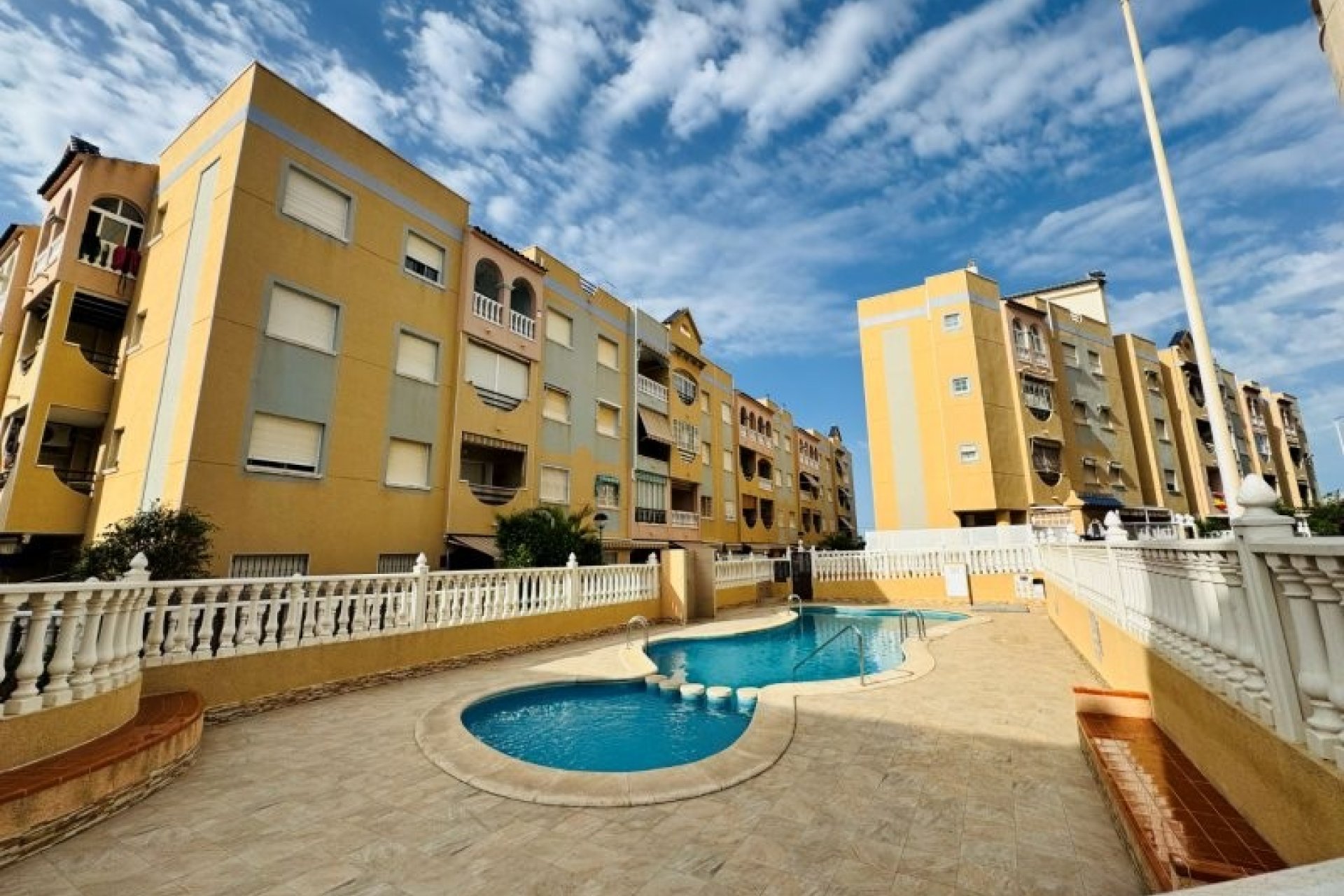 Segunda mano - Apartamento -
La Mata - Costa Blanca