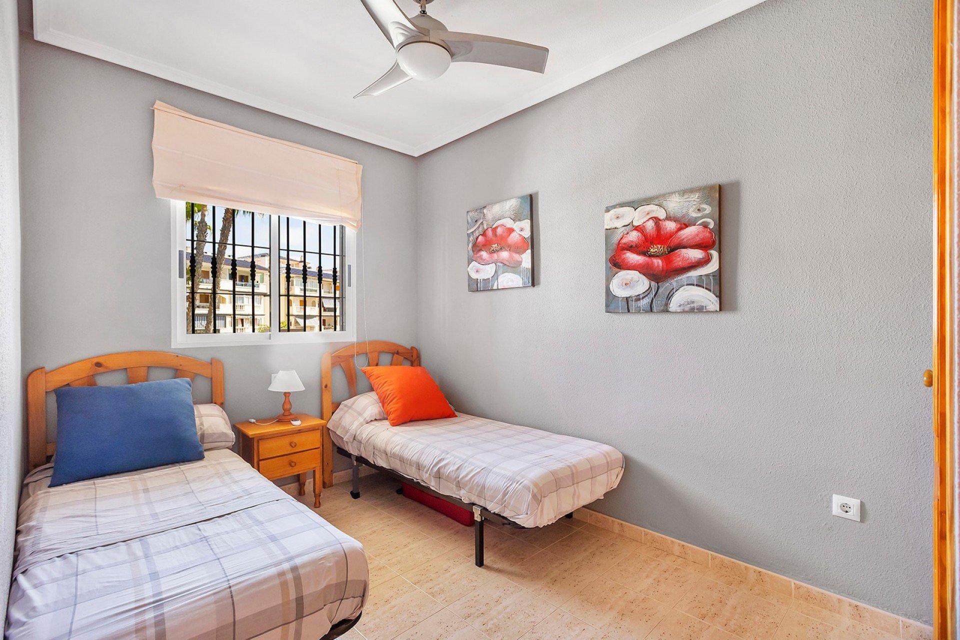 Segunda mano - Apartamento -
La Mata - Costa Blanca