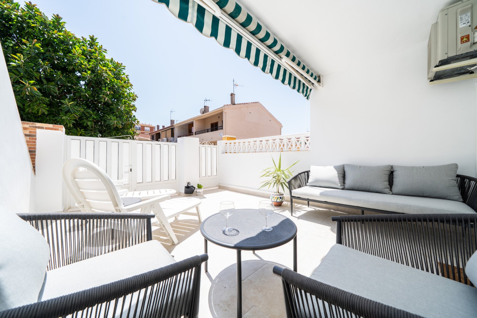 Segunda mano - Apartamento -
La Veleta - Costa Blanca