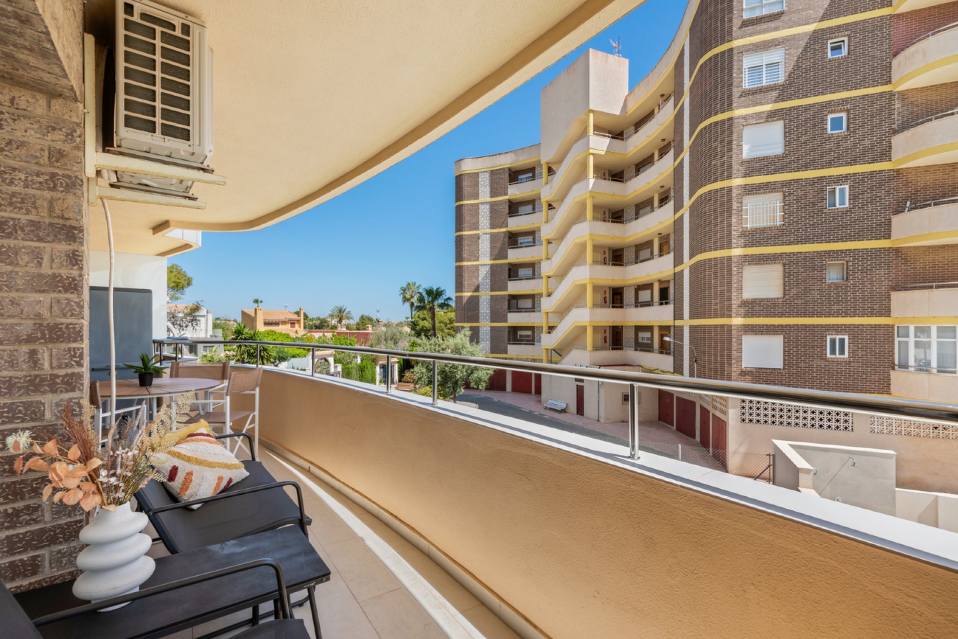 Segunda mano - Apartamento -
La Zenia