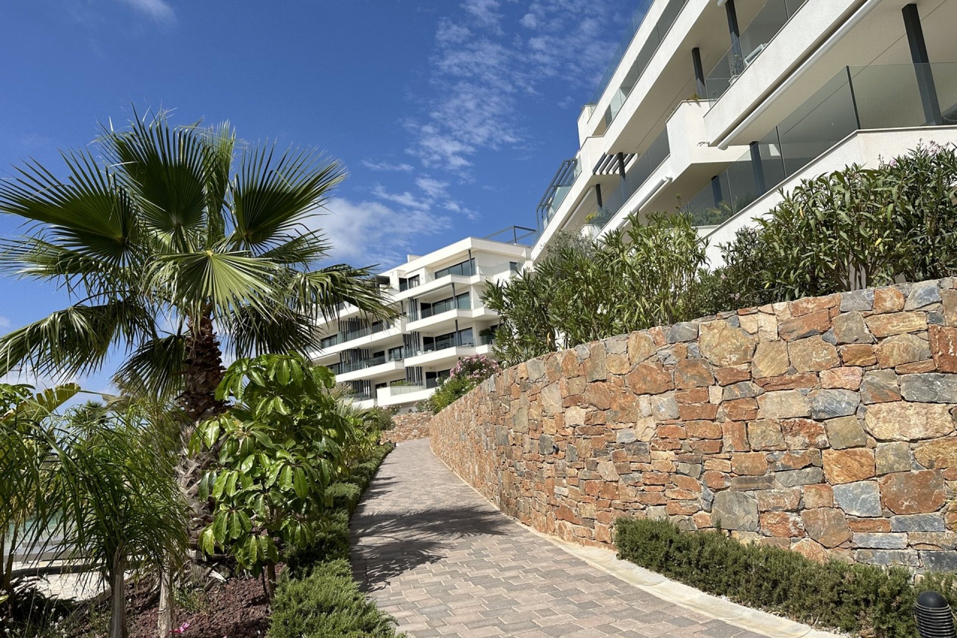Segunda mano - Apartamento -
Las Colinas Golf - Costa Blanca