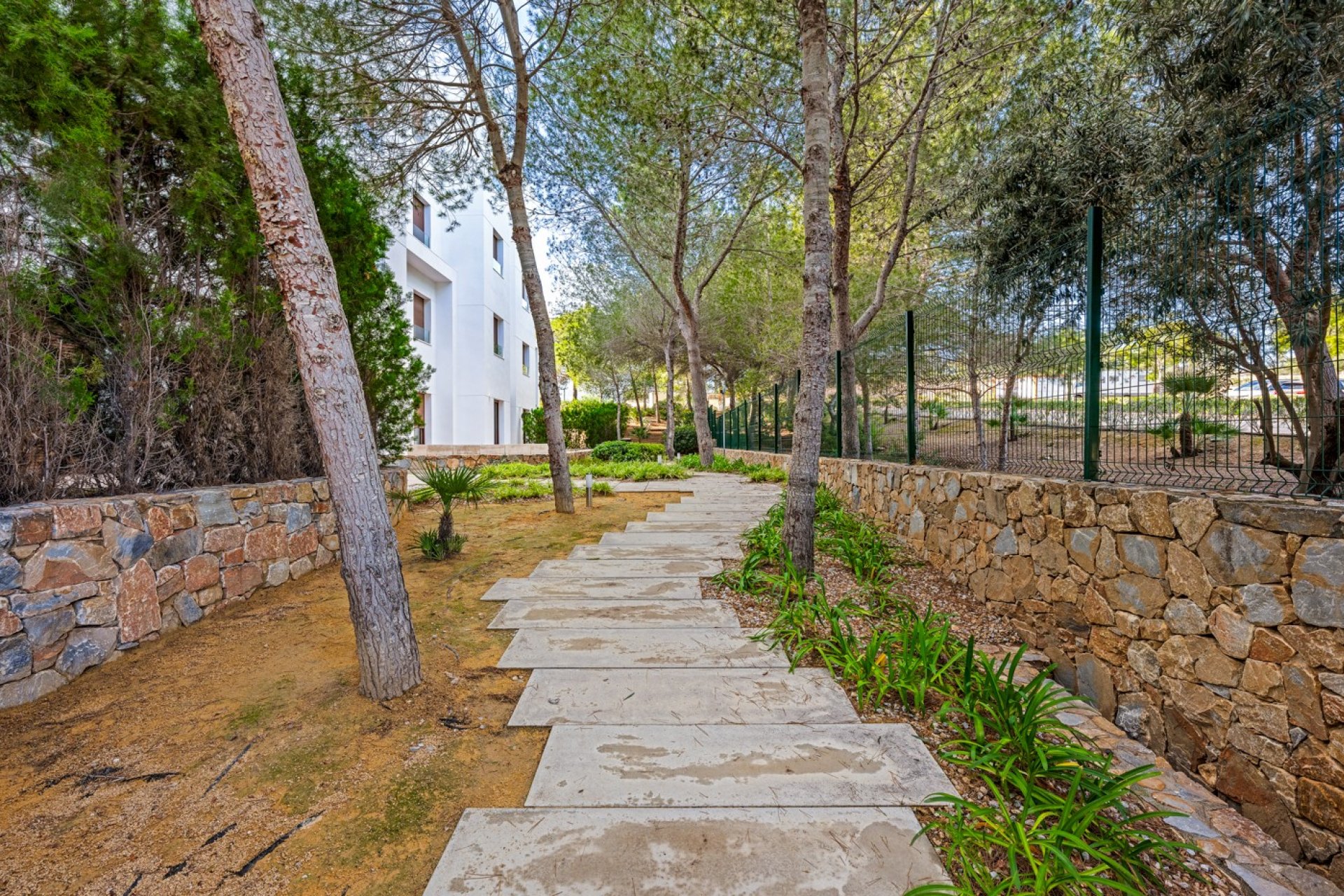 Segunda mano - Apartamento -
Las Colinas Golf - Costa Blanca