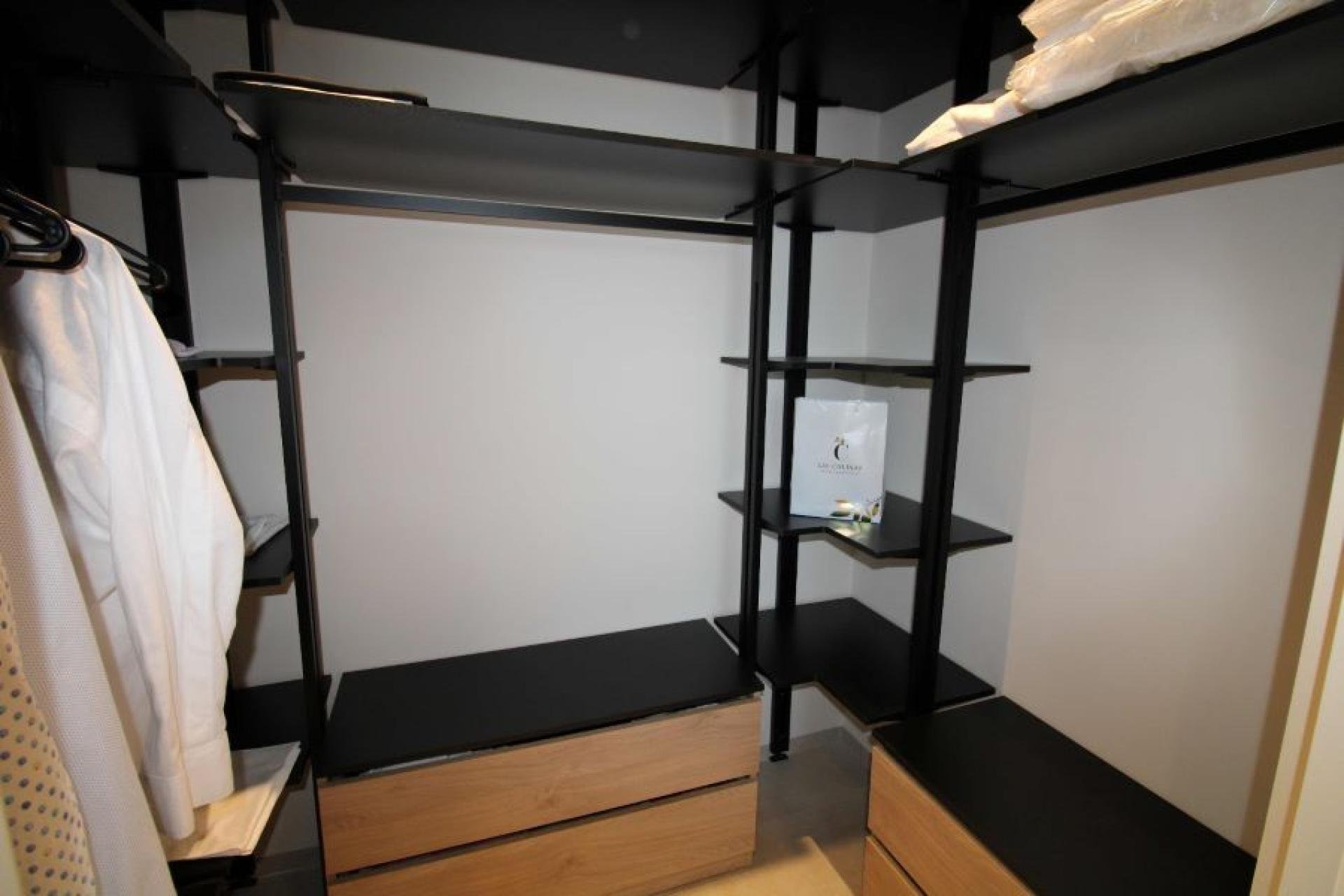 Segunda mano - Apartamento -
Las Colinas Golf - Costa Blanca