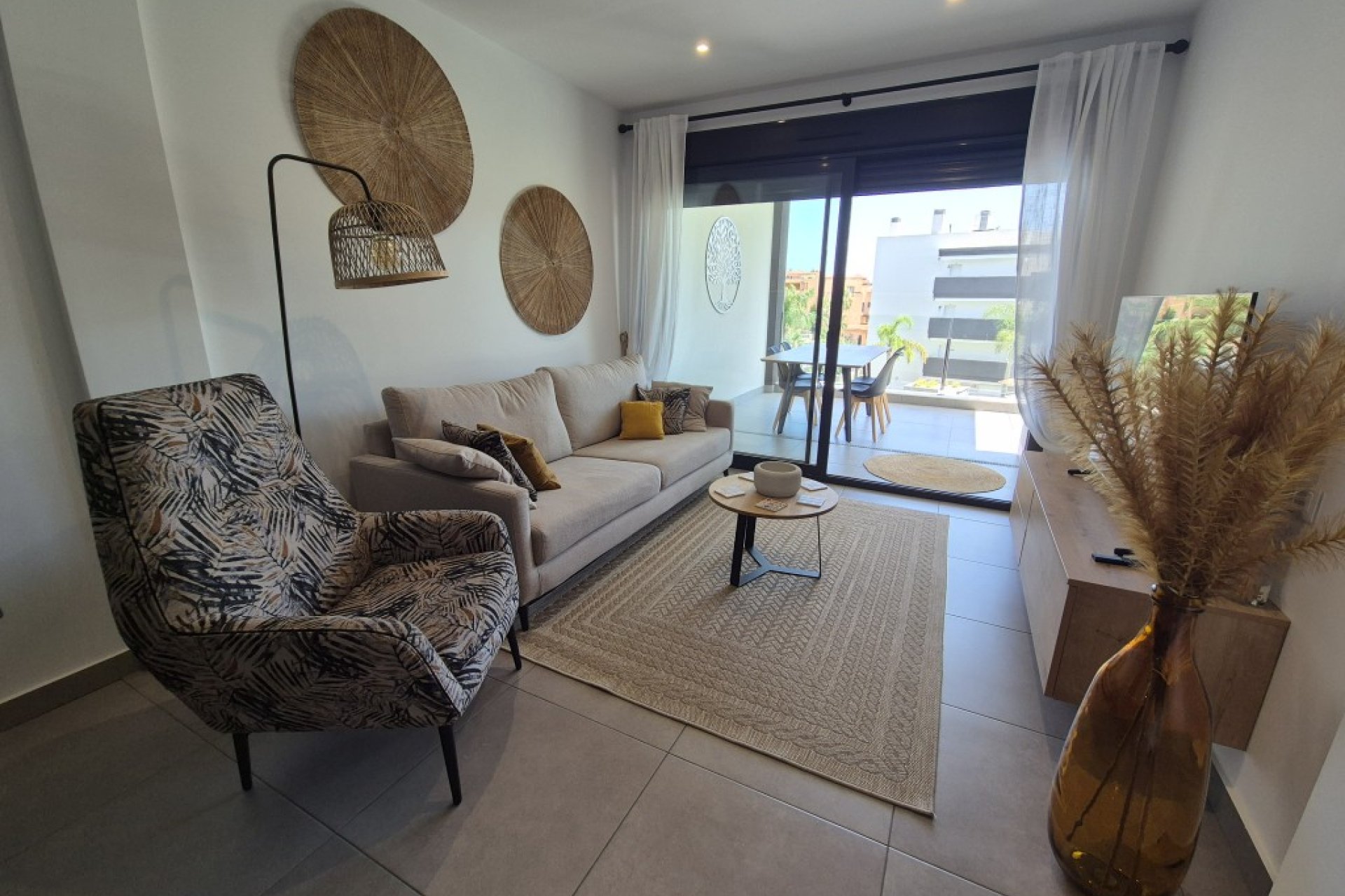 Segunda mano - Apartamento -
Las Filipinas - Inland
