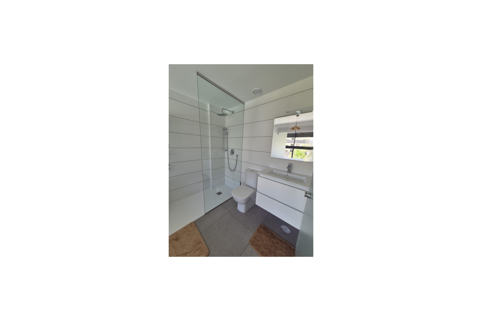 Segunda mano - Apartamento -
Las Filipinas - Inland