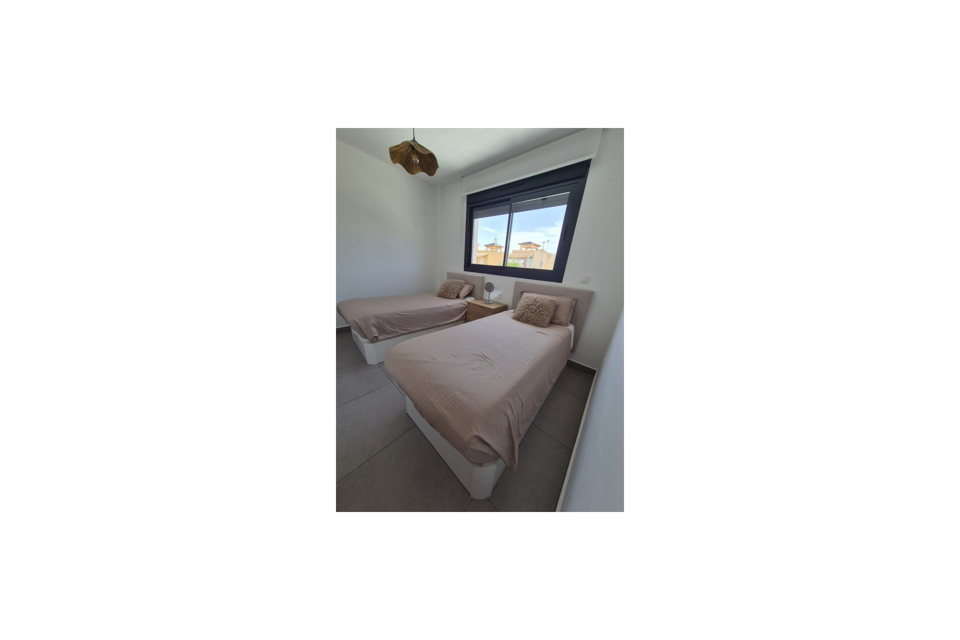 Segunda mano - Apartamento -
Las Filipinas - Inland
