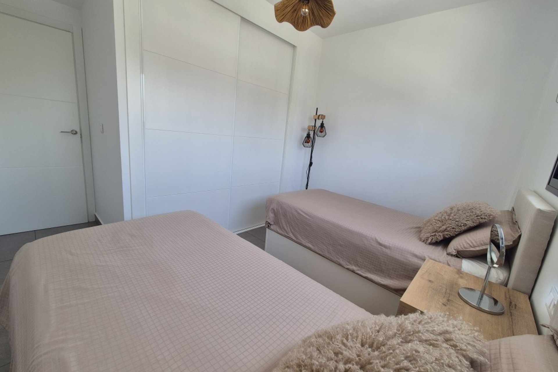 Segunda mano - Apartamento -
Las Filipinas - Inland