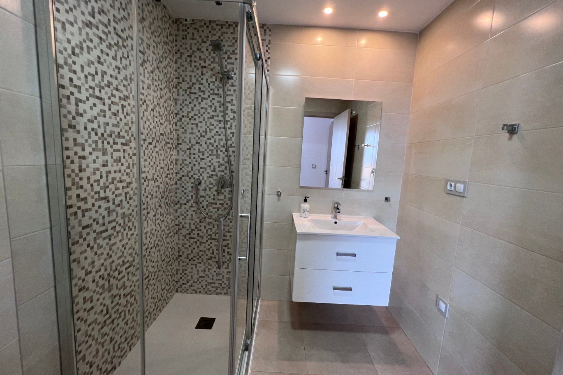 Segunda mano - Apartamento -
Lomas De Campoamor - Inland