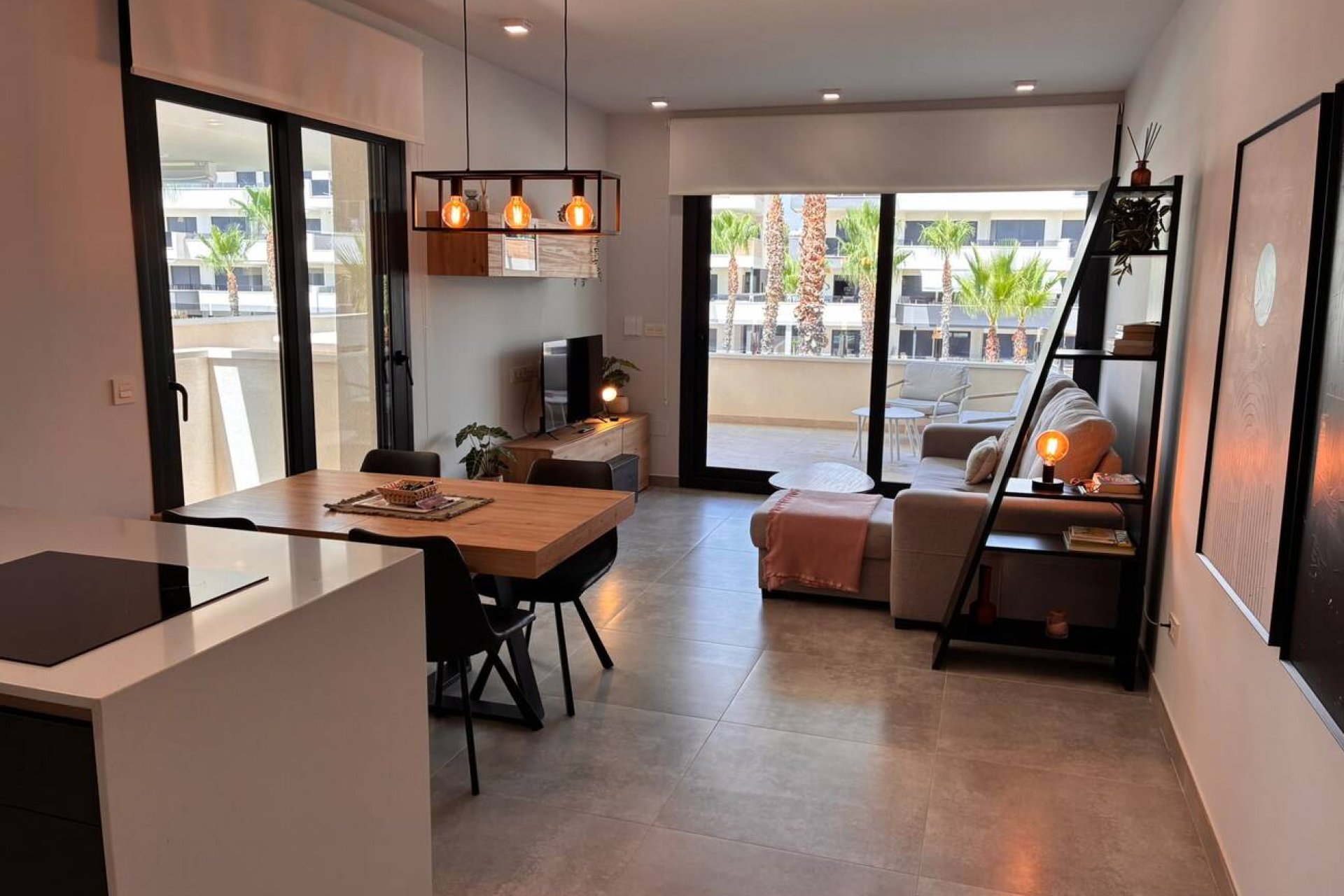 Segunda mano - Apartamento -
Los Almendros (Orihuela-Costa) - Costa Blanca