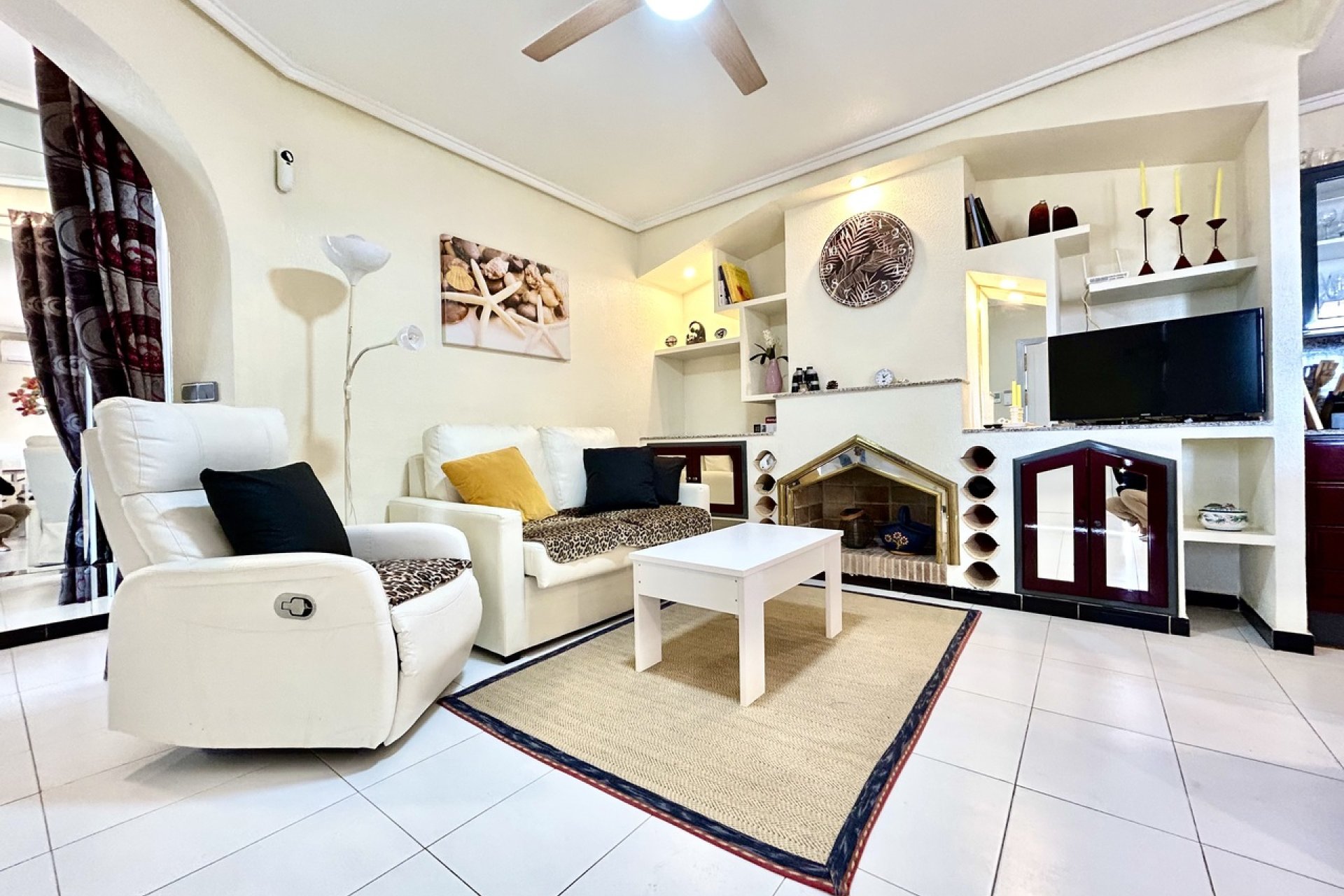 Segunda mano - Apartamento -
Los Altos - Costa Blanca