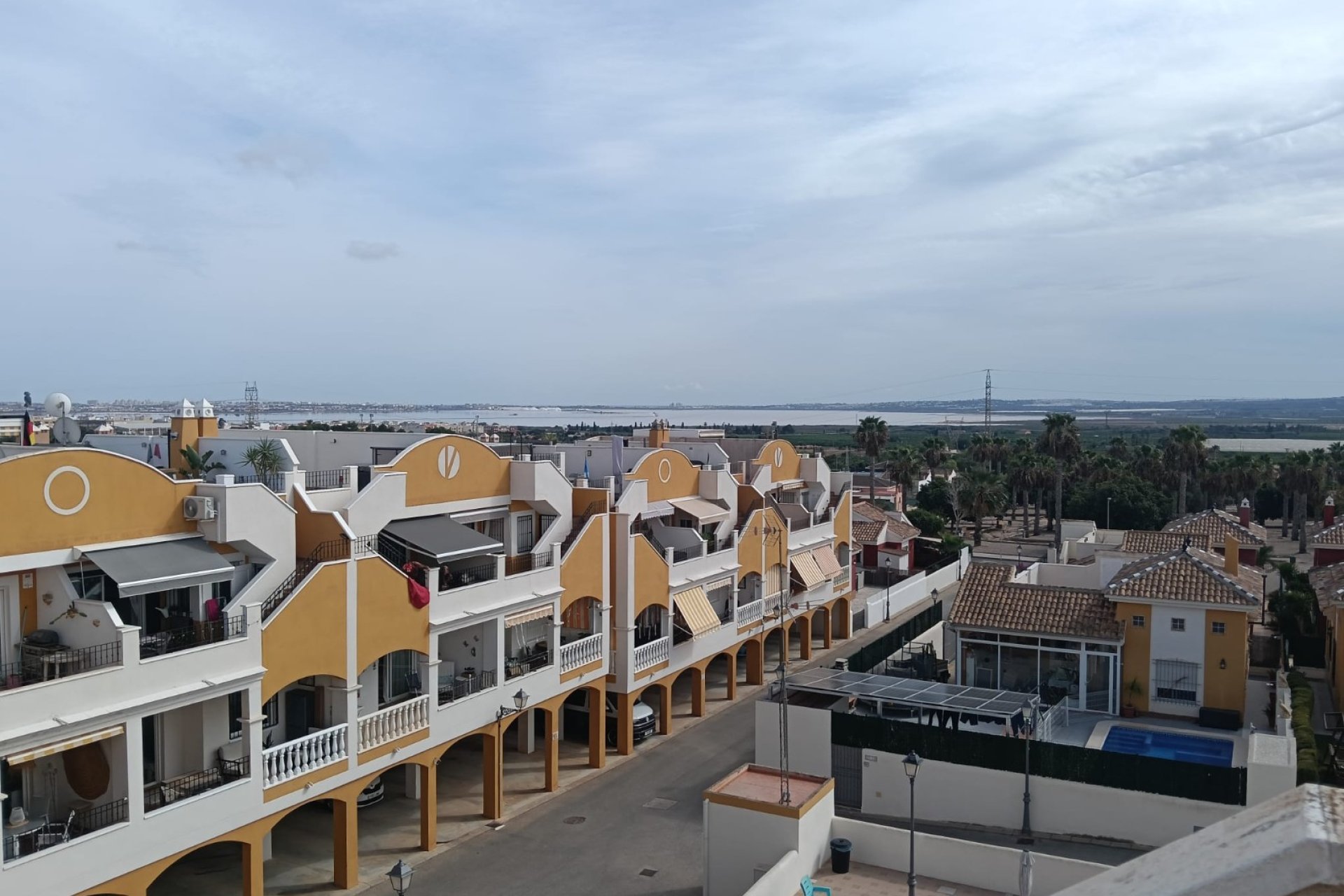 Segunda mano - Apartamento -
Los Montesinos - Costa Blanca