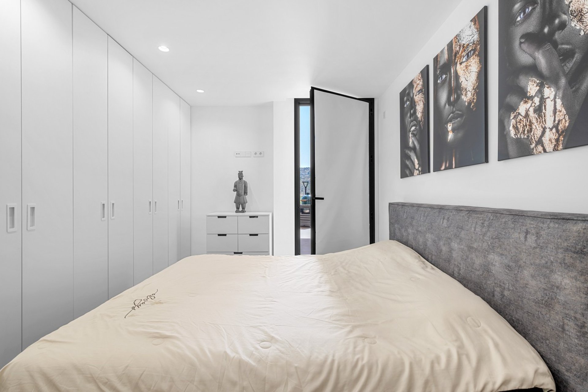 Segunda mano - Apartamento -
Monforte del Cid - Inland