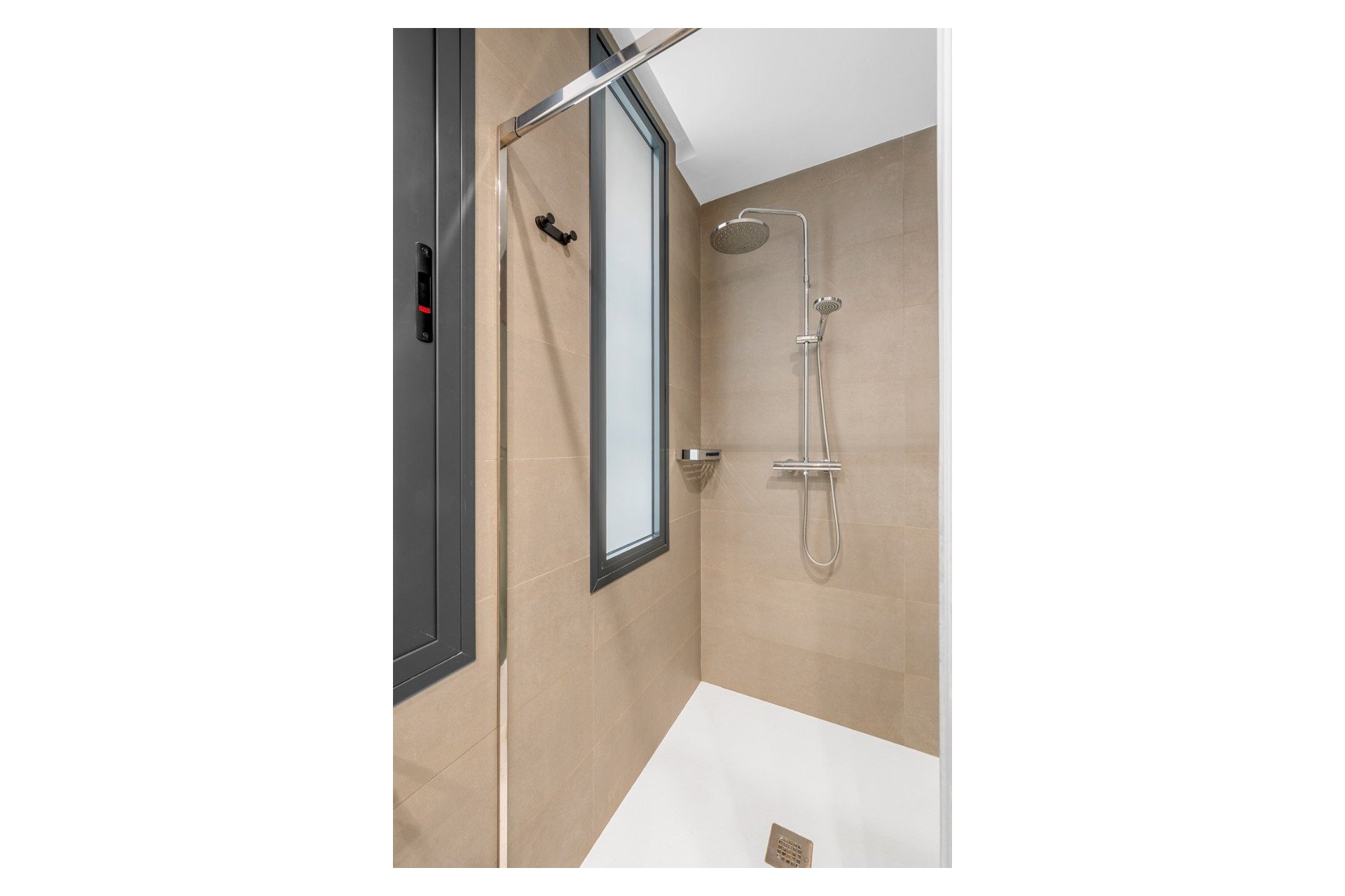 Segunda mano - Apartamento -
Monforte del Cid - Inland
