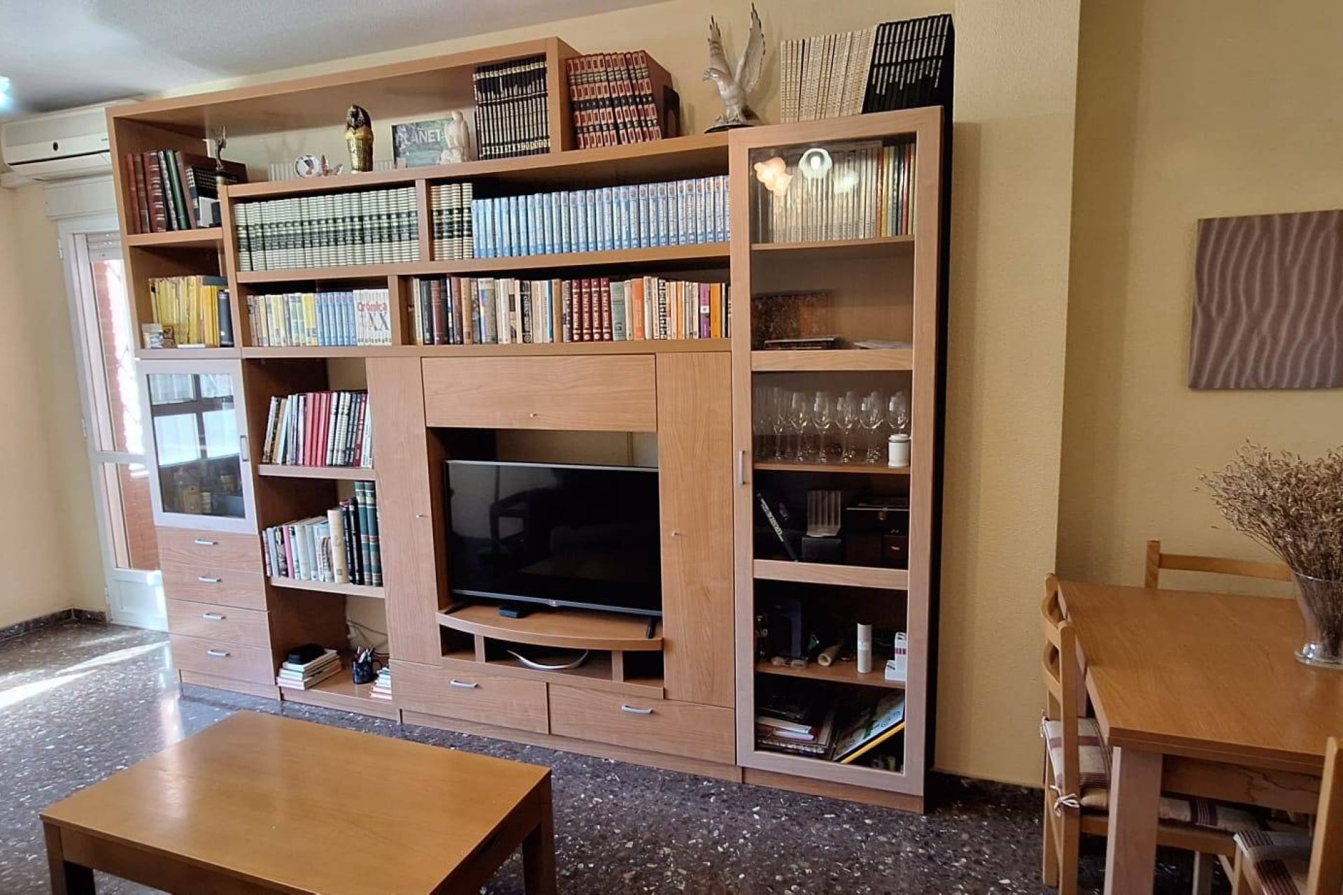 Segunda mano - Apartamento -
Murcia - San Benito-patiño