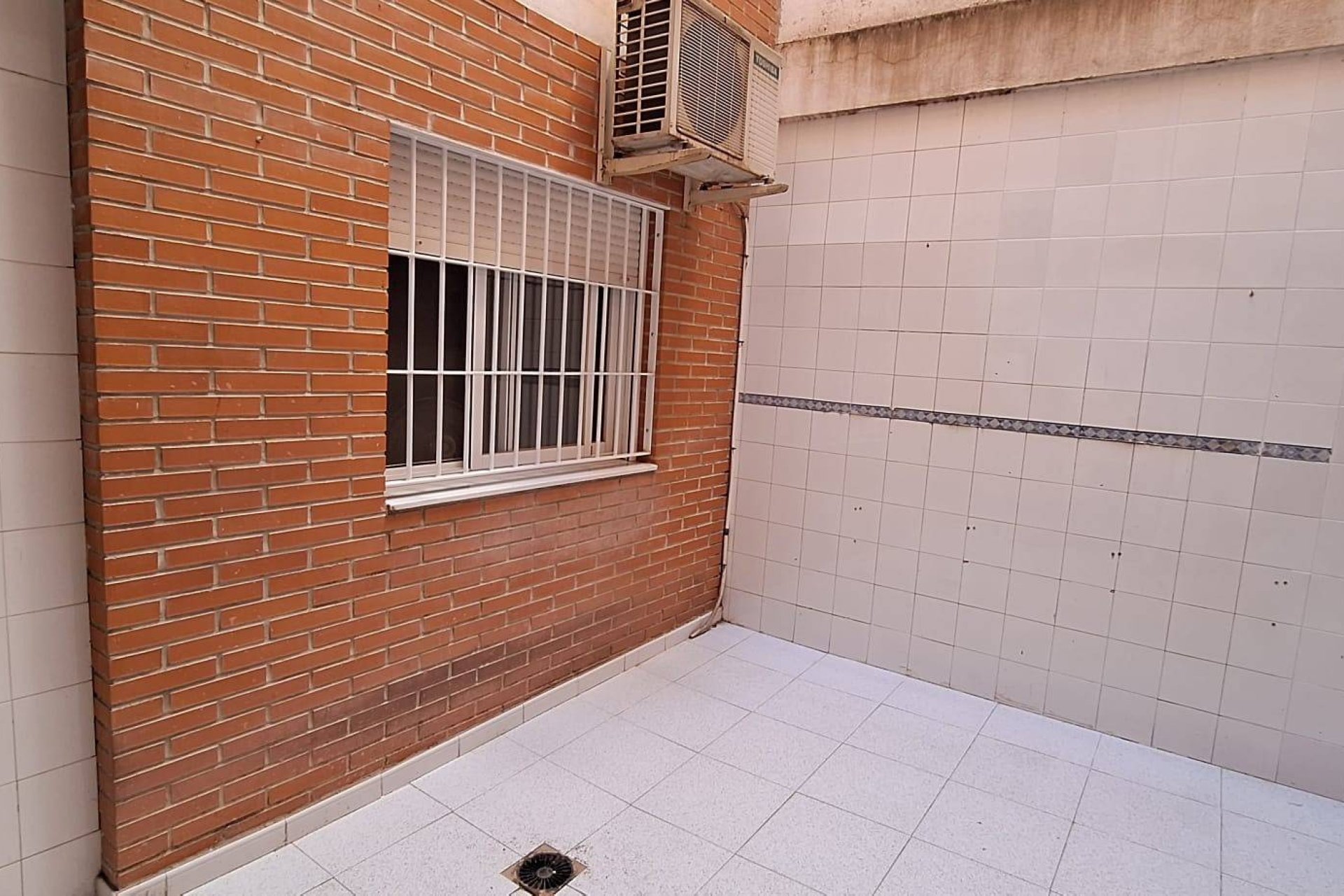 Segunda mano - Apartamento -
Murcia - San Benito-patiño