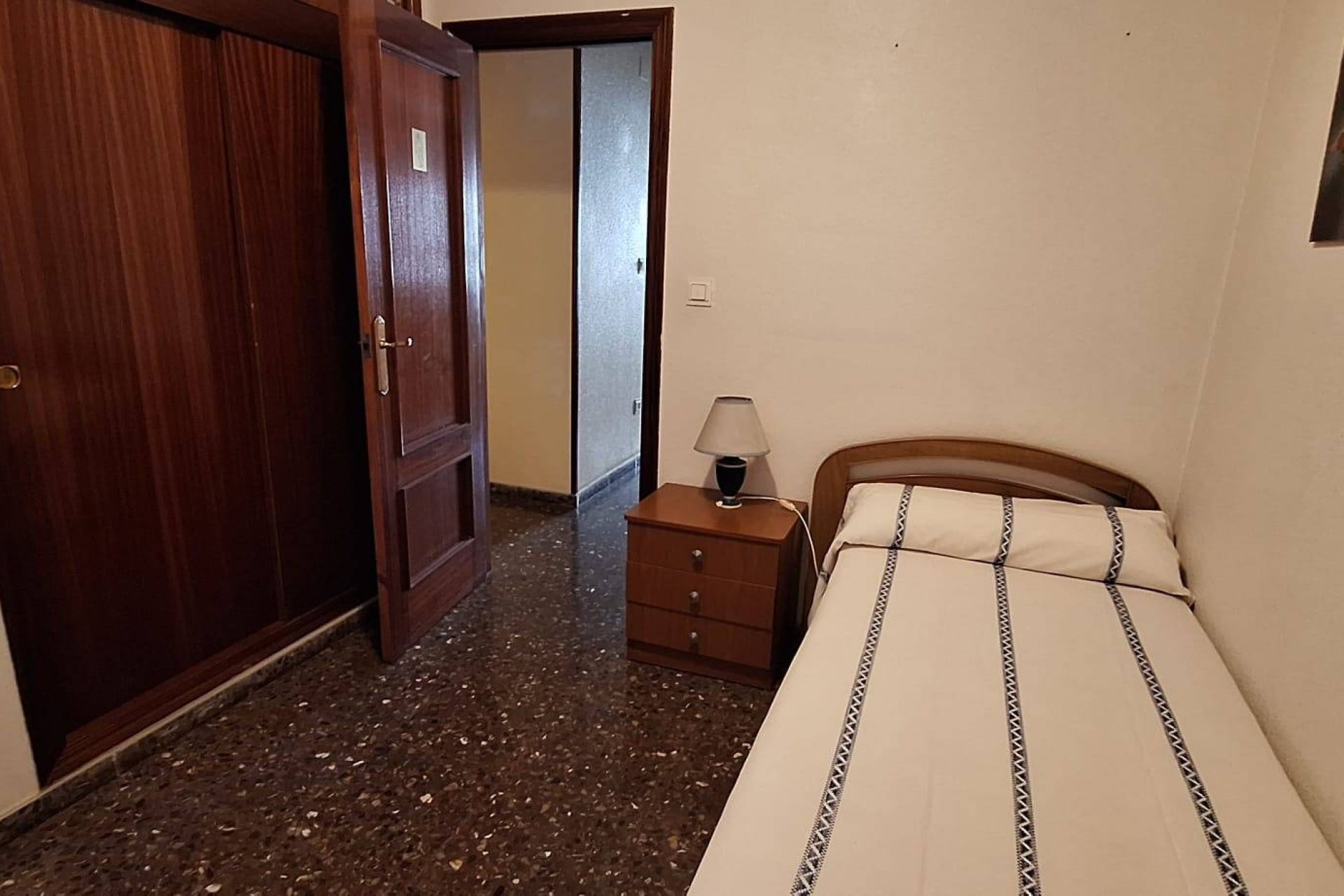 Segunda mano - Apartamento -
Murcia - San Benito-patiño