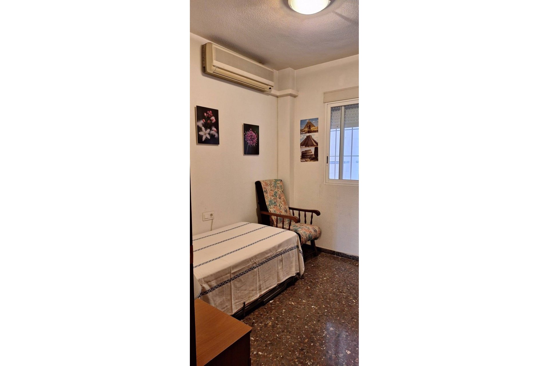 Segunda mano - Apartamento -
Murcia - San Benito-patiño