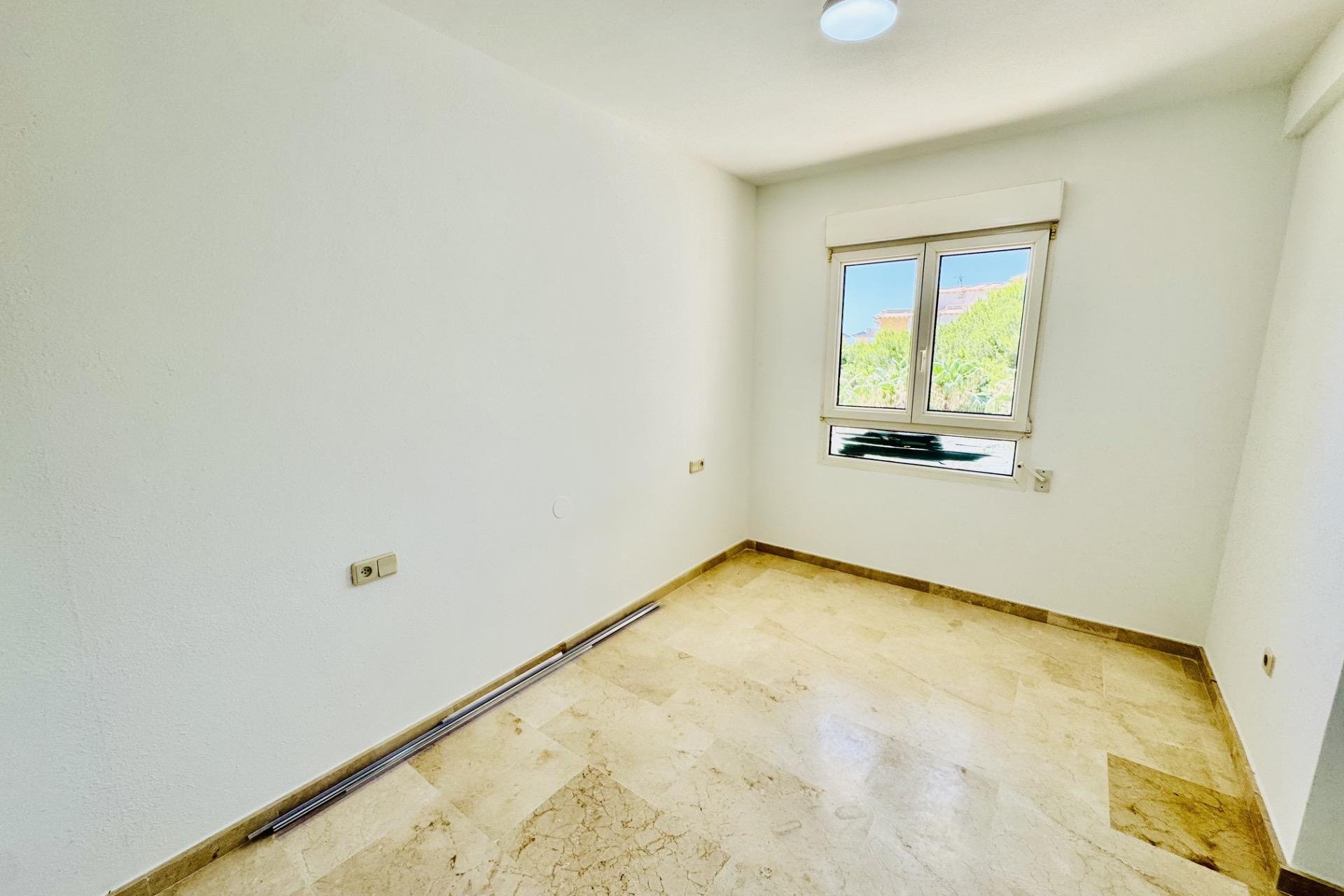 Segunda mano - Apartamento -
Orihuela Costa - Altos De Campoamor