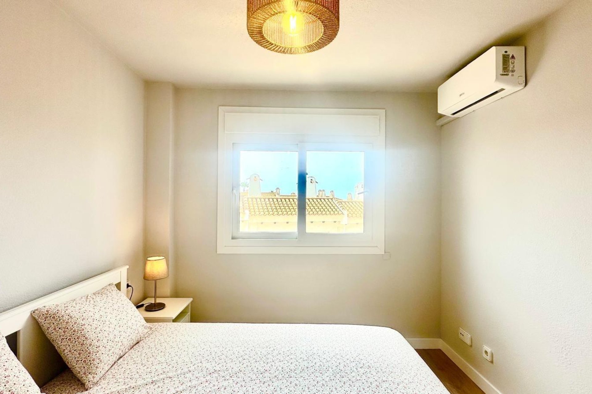 Segunda mano - Apartamento -
Orihuela Costa - Campoamor