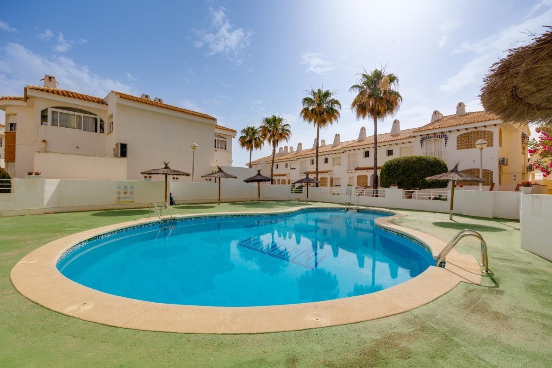 Segunda mano - Apartamento -
Orihuela Costa - Campoamor