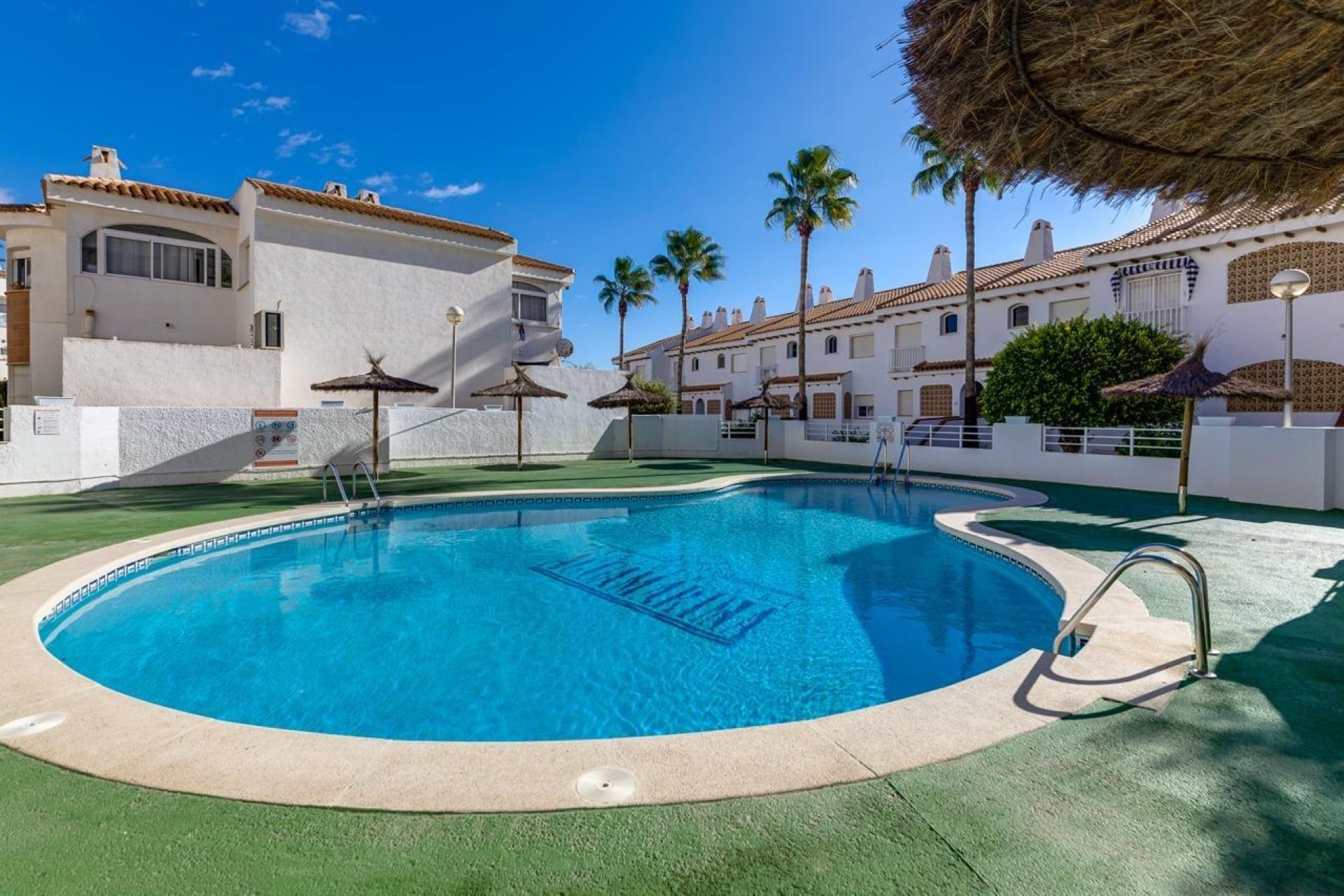 Segunda mano - Apartamento -
Orihuela Costa - Campoamor