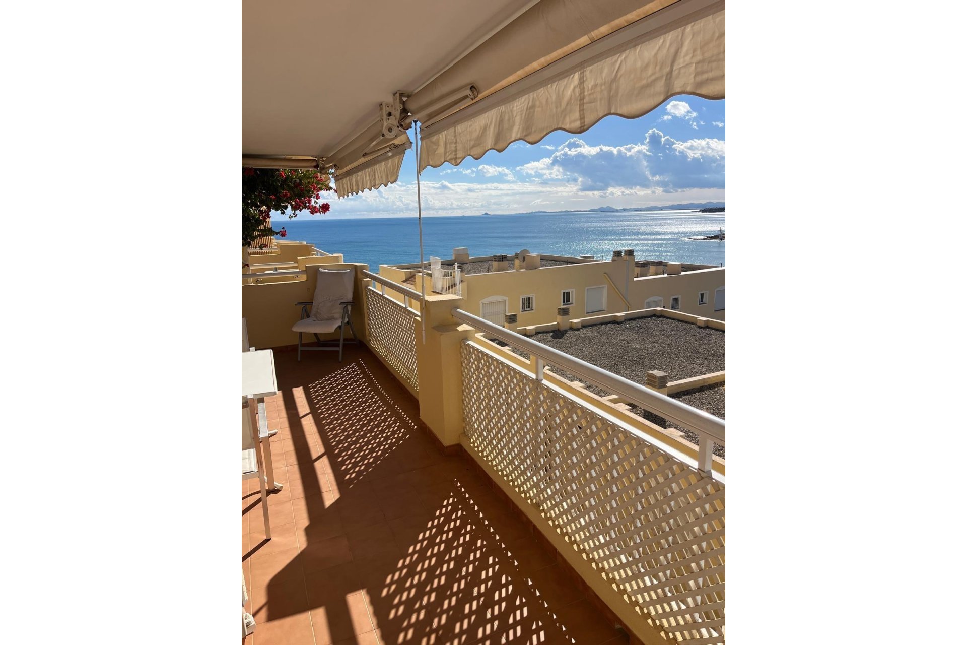 Segunda mano - Apartamento -
Orihuela Costa - Campoamor