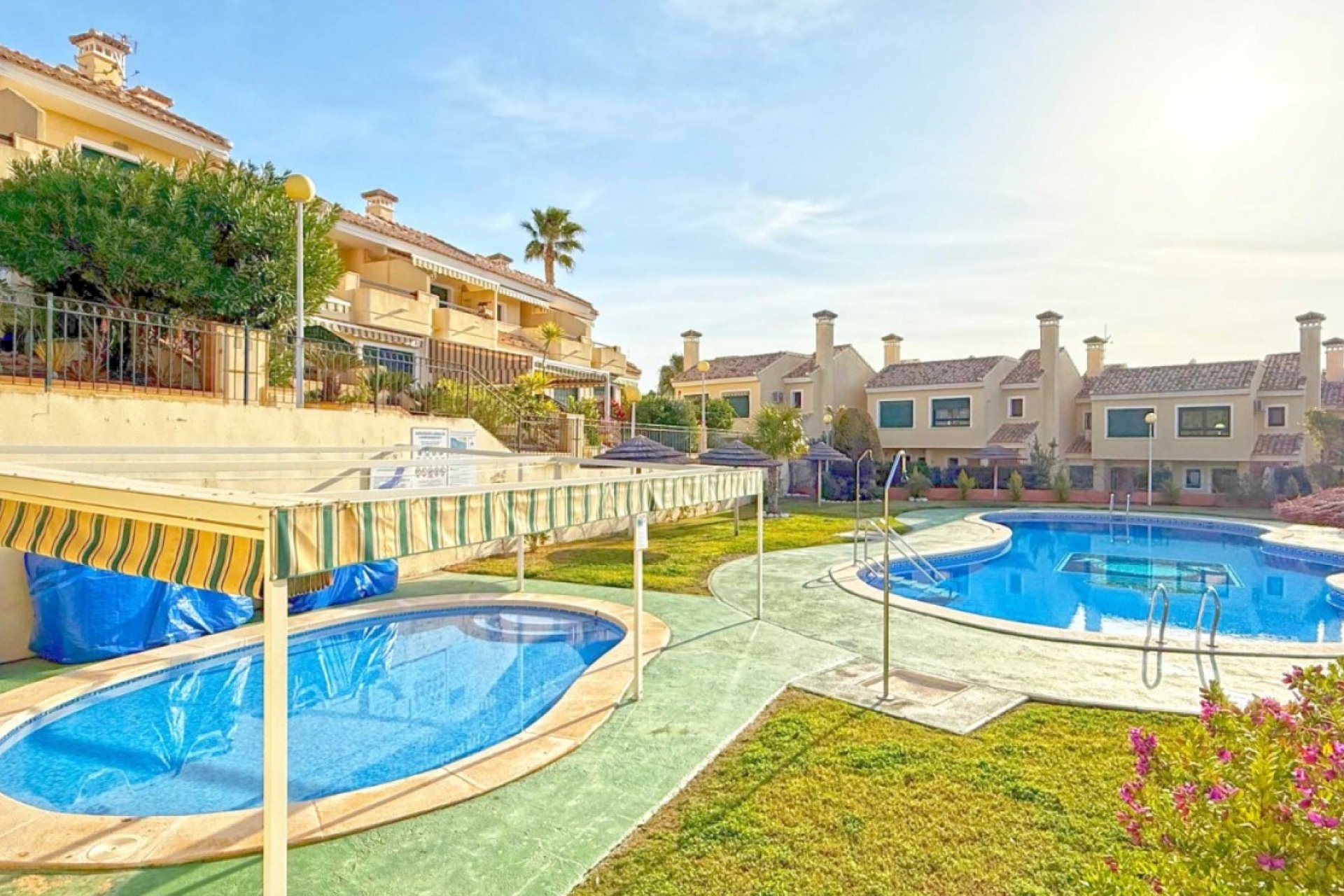 Segunda mano - Apartamento -
Orihuela Costa - Costa Blanca