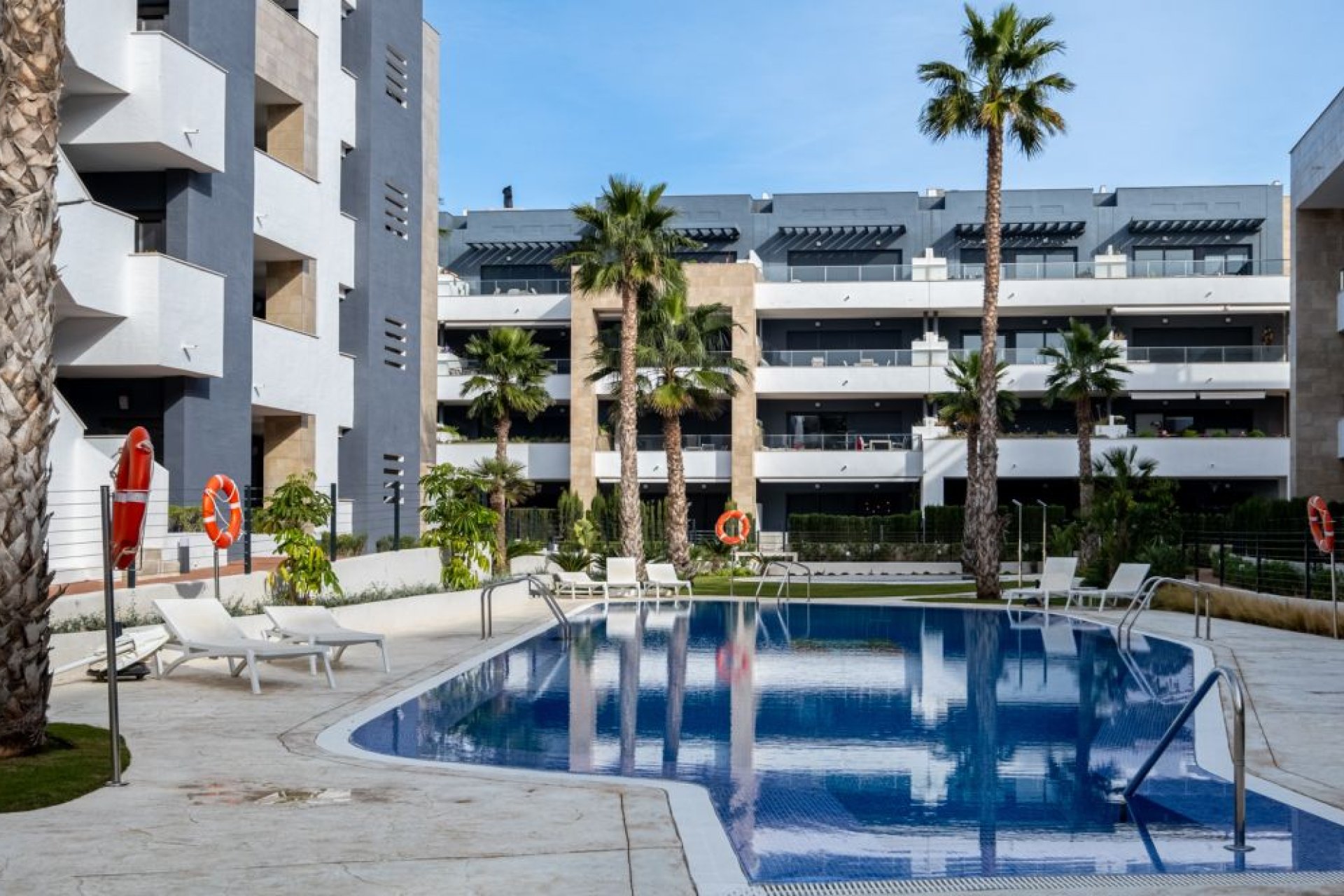 Segunda mano - Apartamento -
Orihuela Costa - Costa Blanca