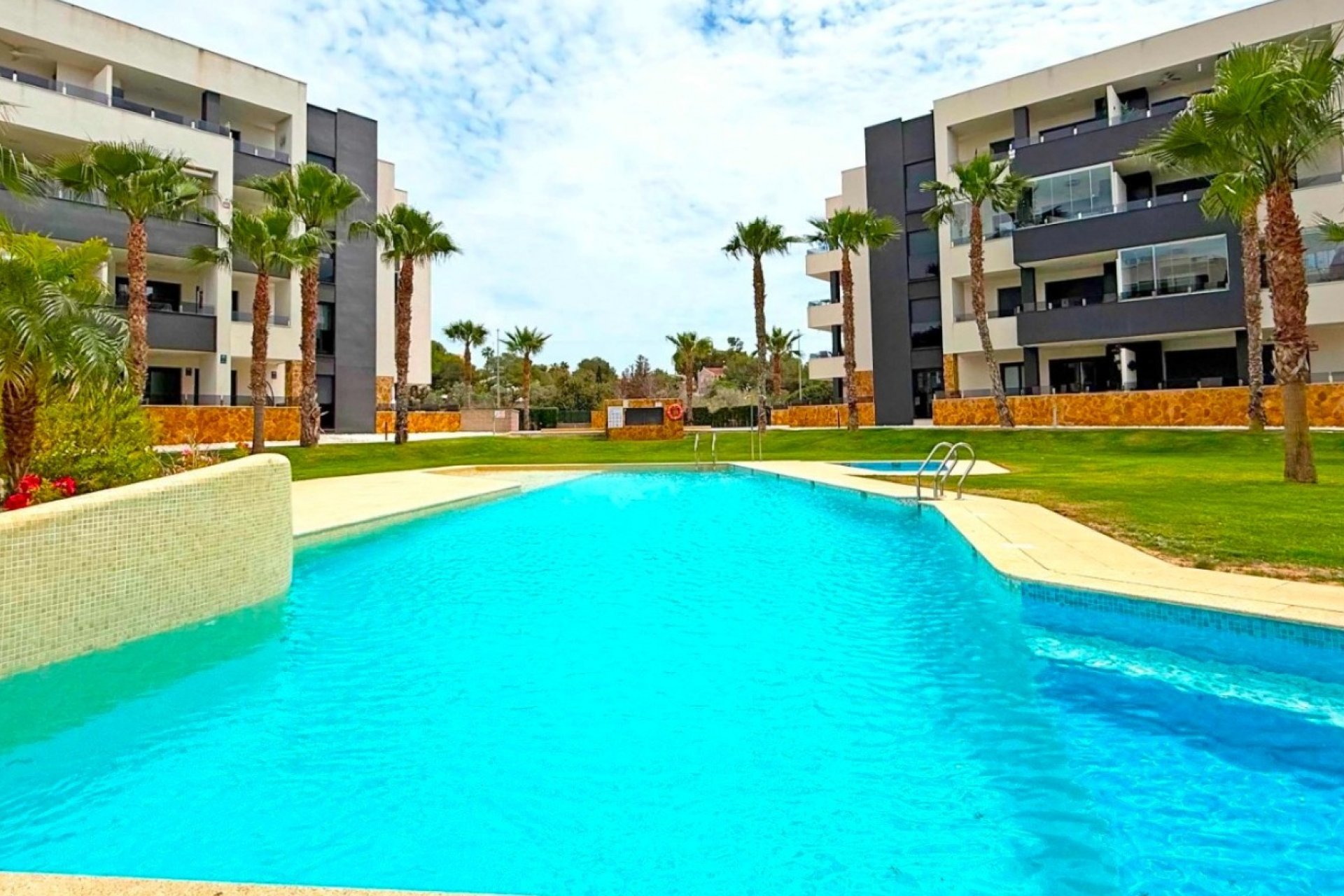 Segunda mano - Apartamento -
Orihuela Costa - Costa Blanca
