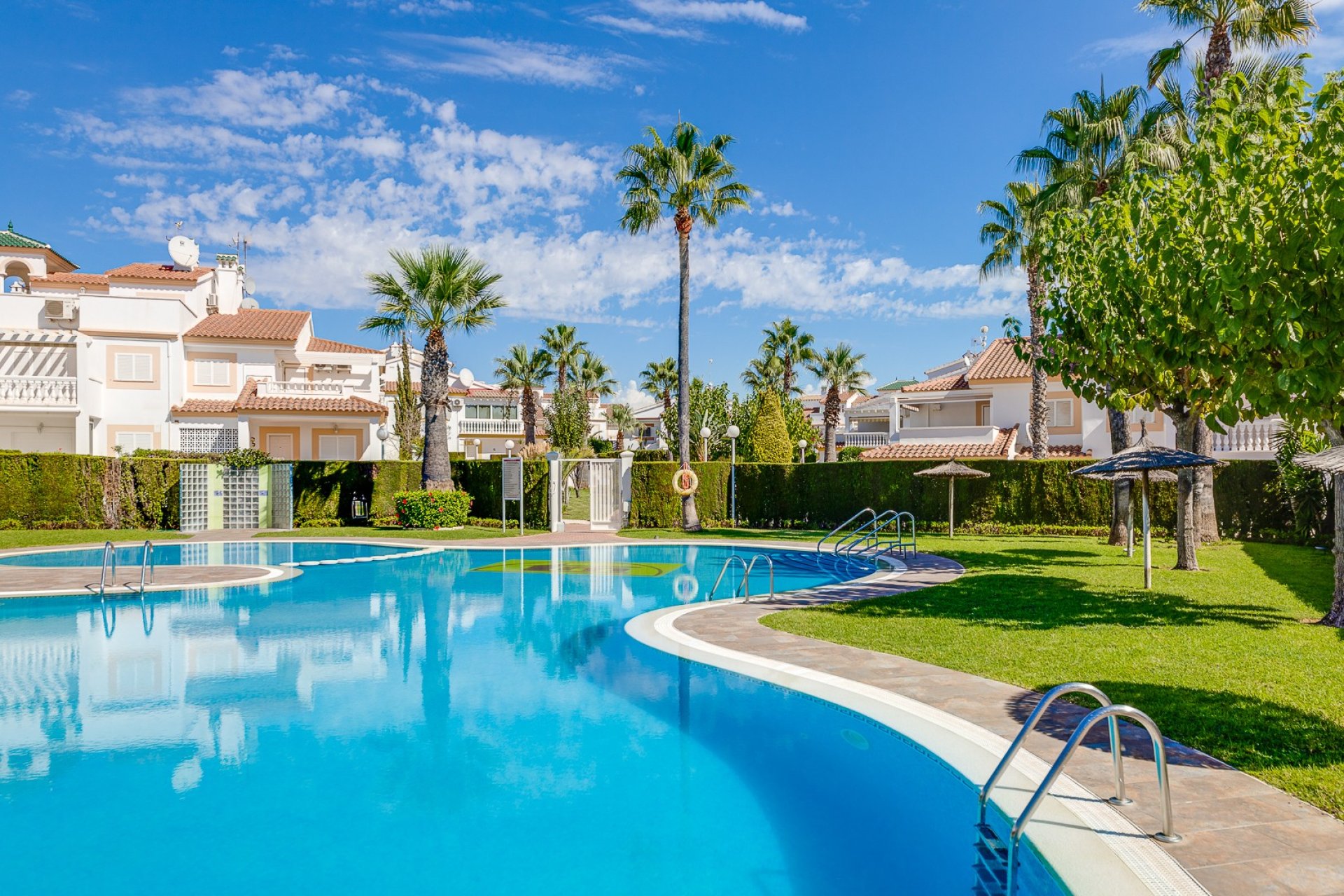 Segunda mano - Apartamento -
Orihuela Costa - Costa Blanca