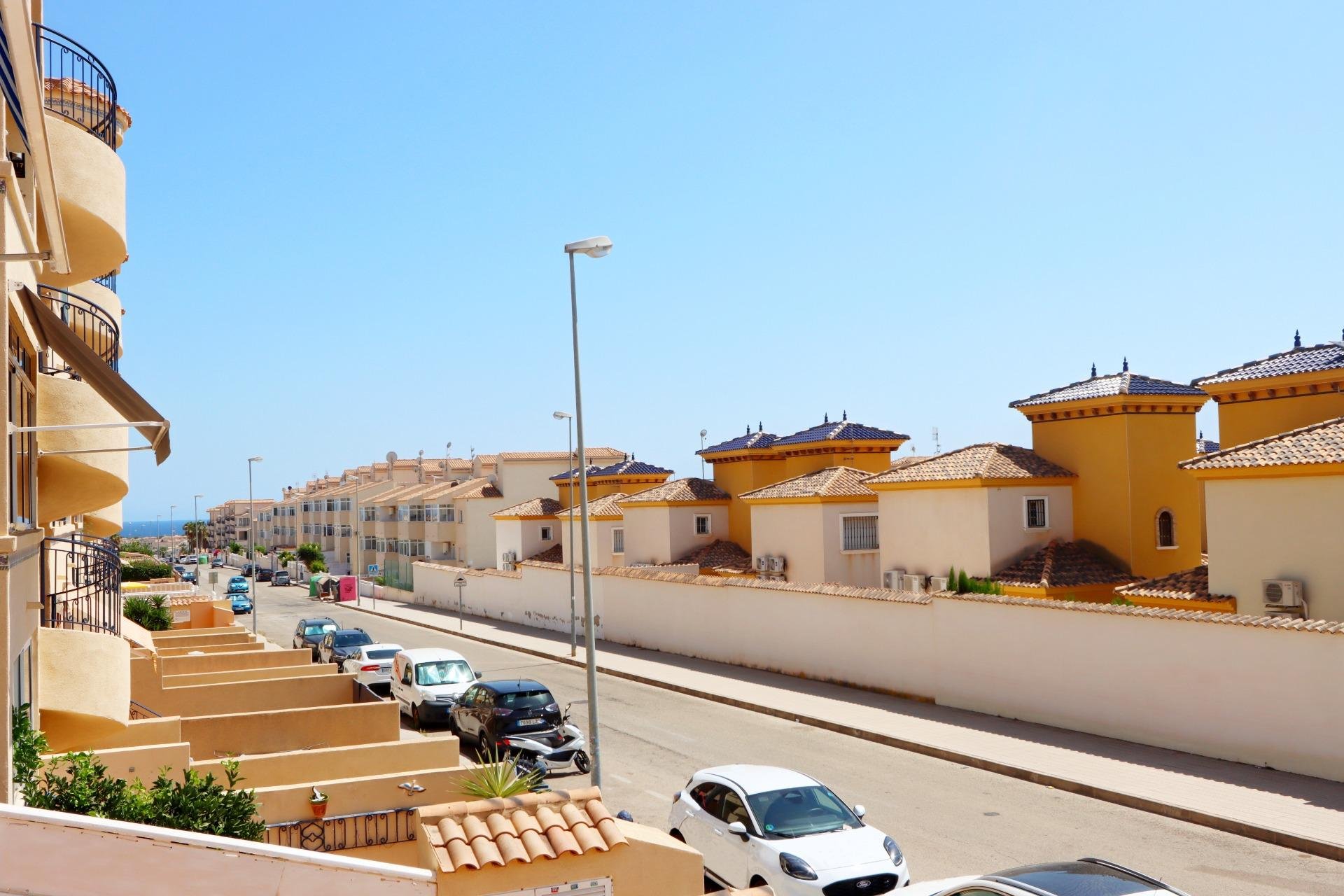 Segunda mano - Apartamento -
Orihuela Costa - Costa Blanca
