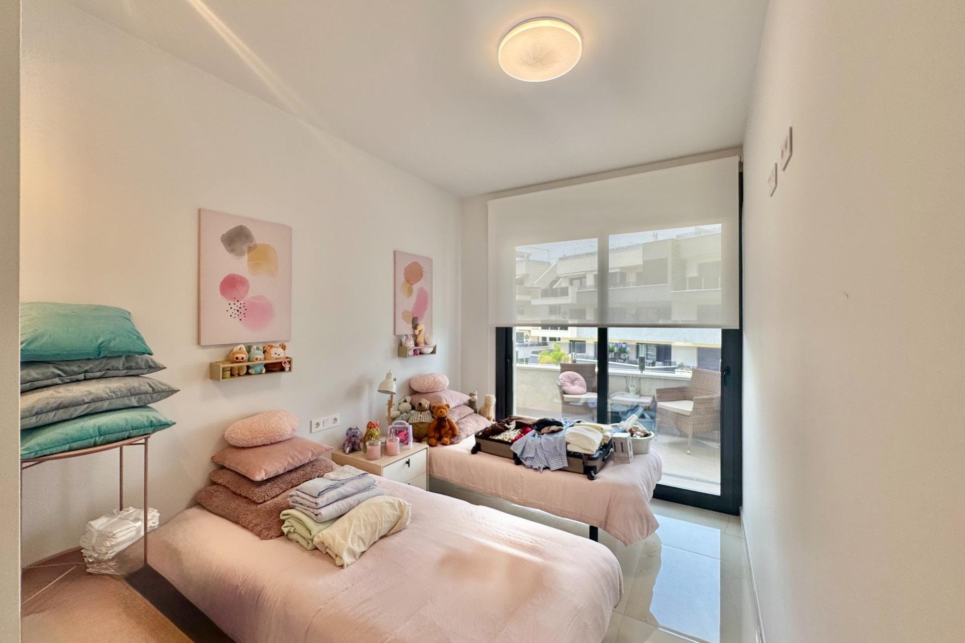 Segunda mano - Apartamento -
Orihuela Costa - Punta Prima