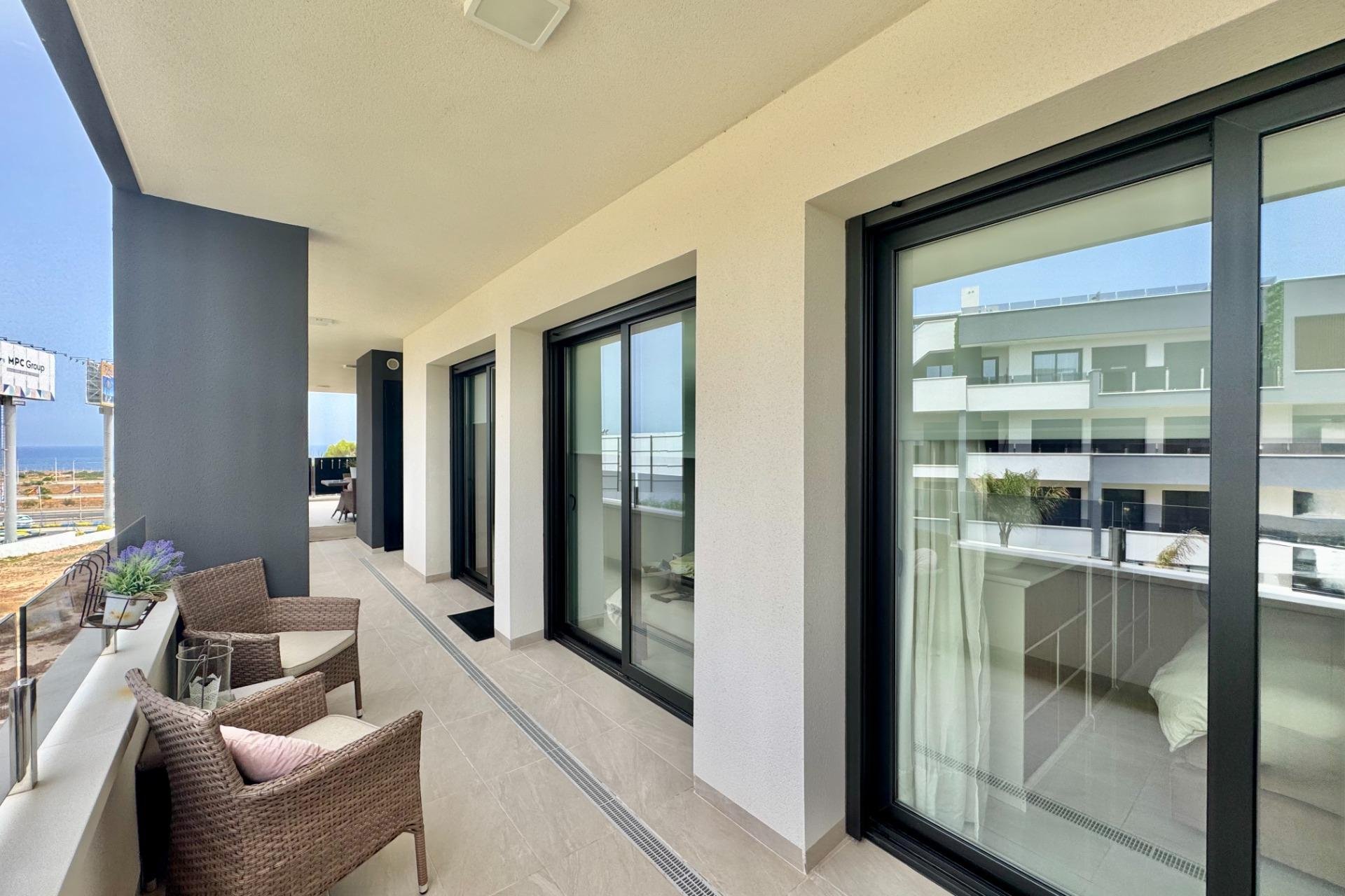 Segunda mano - Apartamento -
Orihuela Costa - Punta Prima