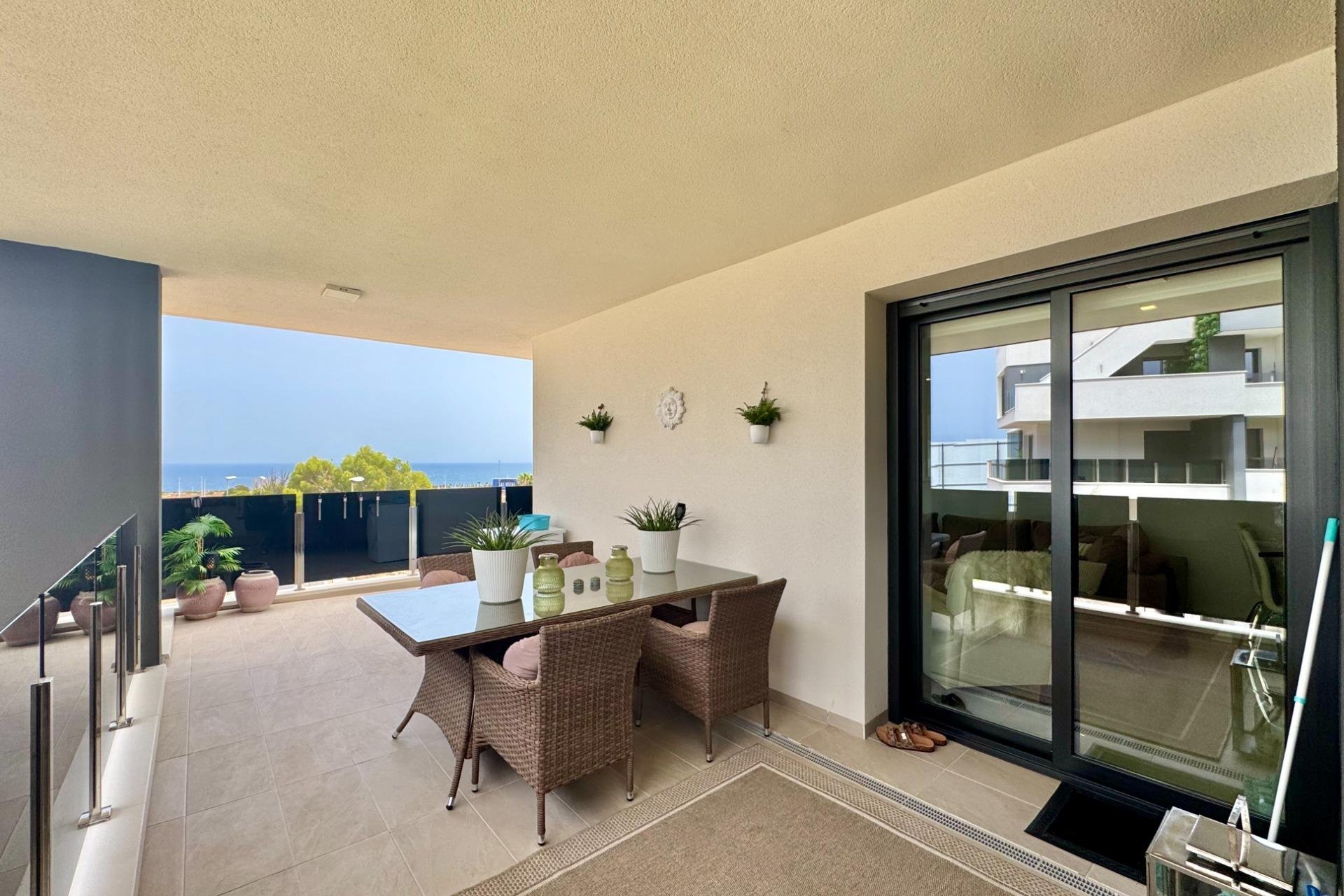 Segunda mano - Apartamento -
Orihuela Costa - Punta Prima