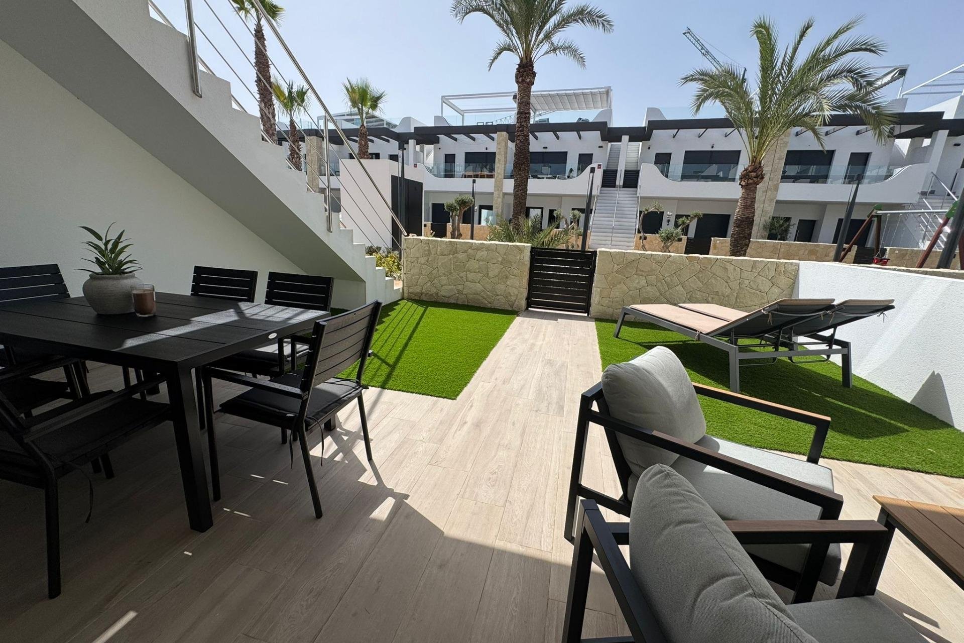 Segunda mano - Apartamento -
Orihuela Costa - Rocio Del Mar