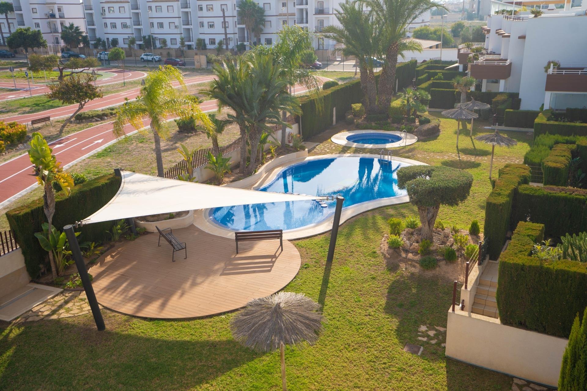 Segunda mano - Apartamento -
Orihuela Costa - Rocio Del Mar