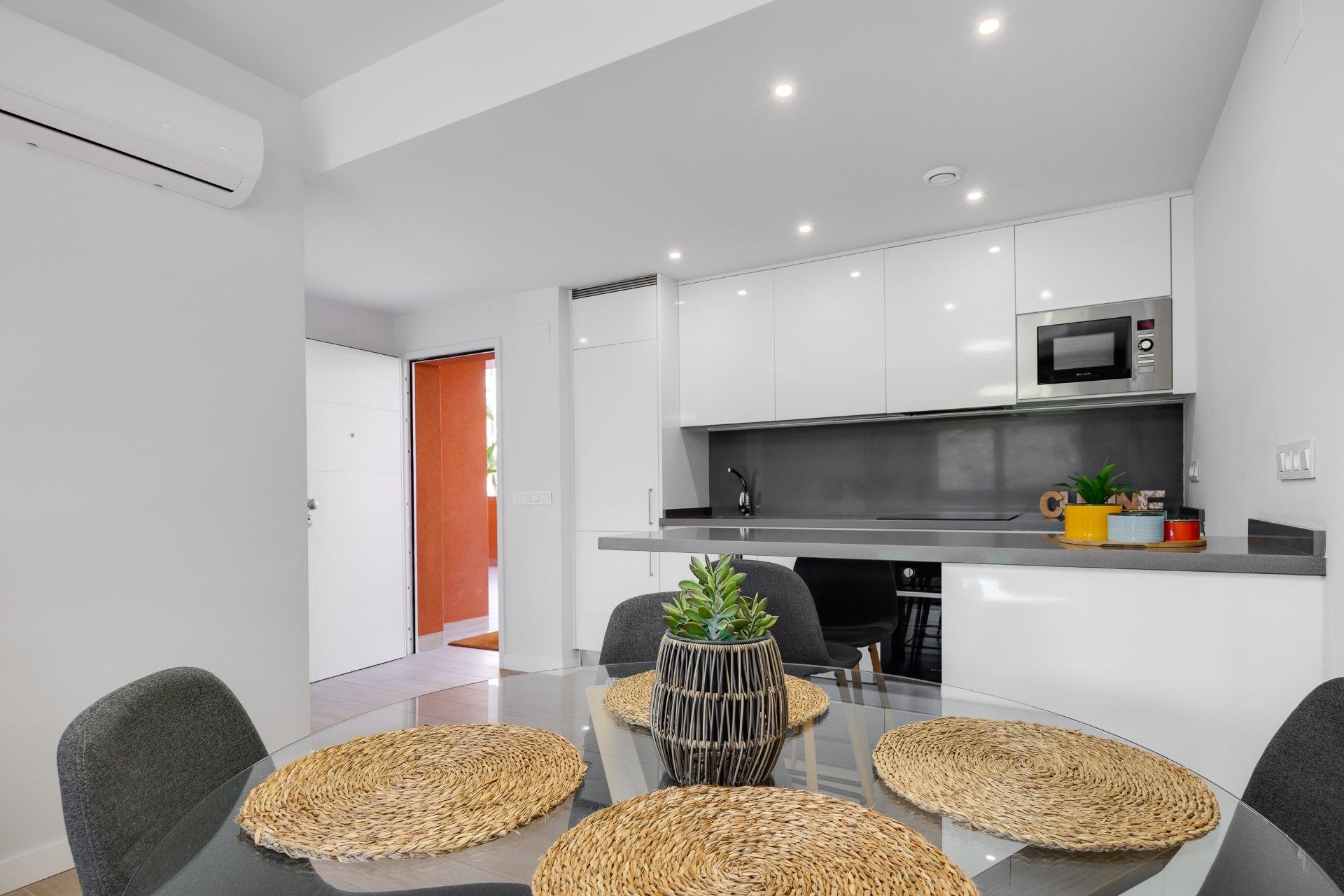 Segunda mano - Apartamento -
Orihuela Costa - Villamartín-las Filipinas