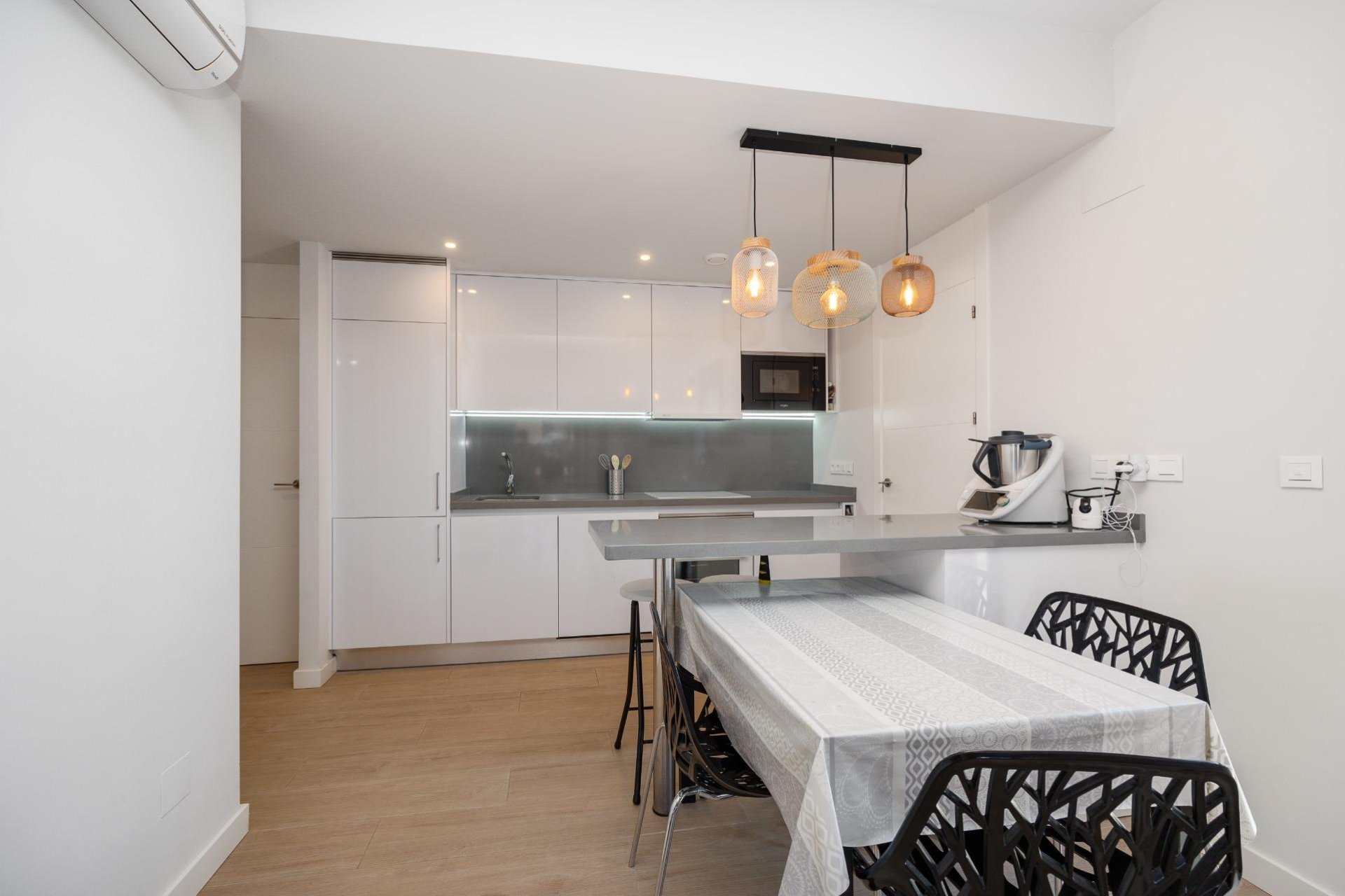 Segunda mano - Apartamento -
Orihuela Costa - Villamartín-las Filipinas