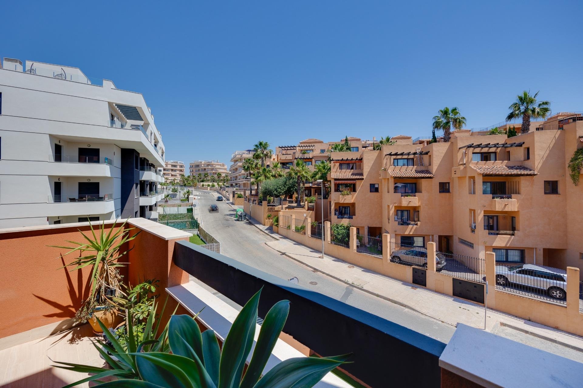 Segunda mano - Apartamento -
Orihuela Costa - Villamartín-las Filipinas